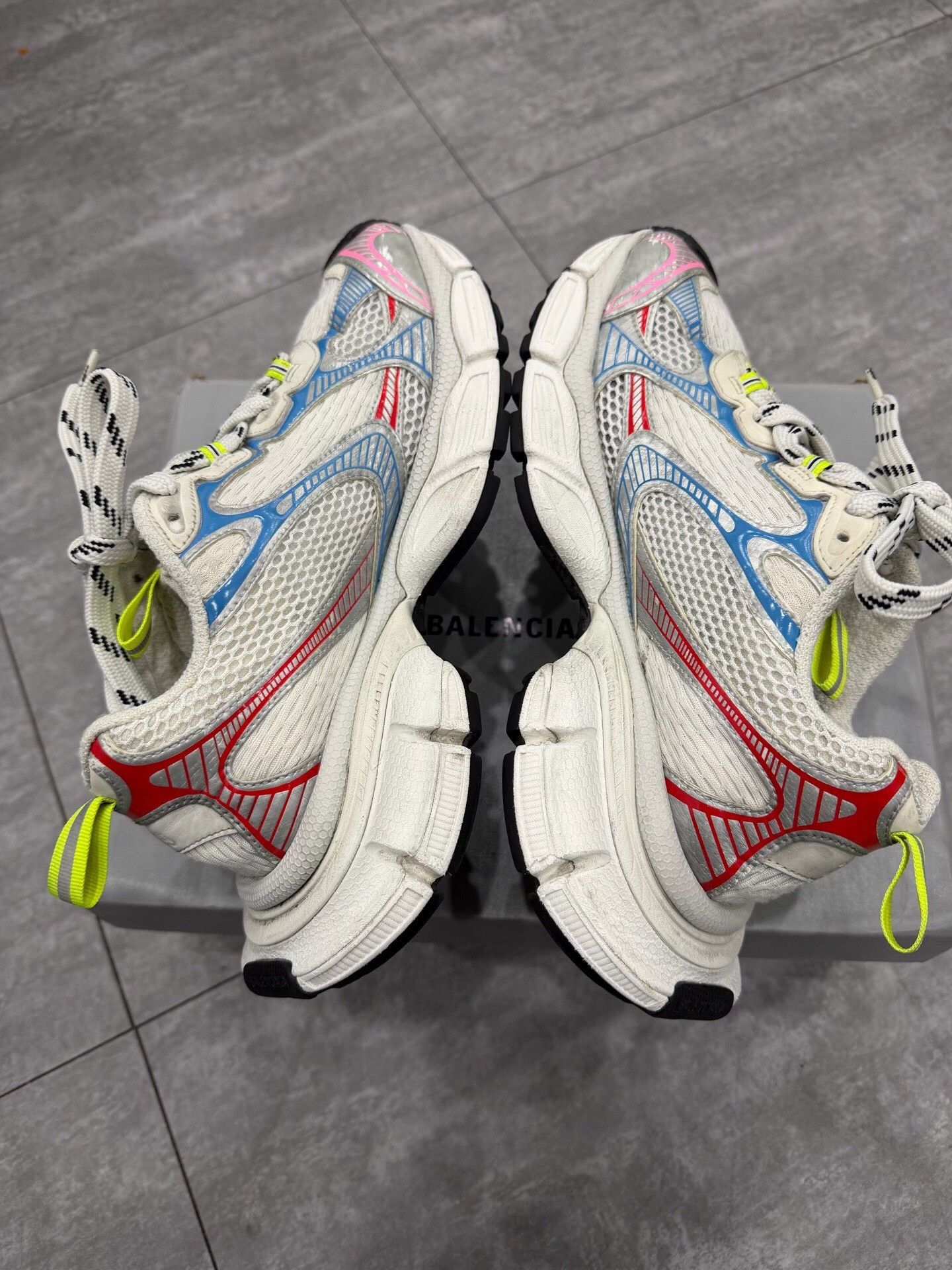 Balenciaga Balenciaga Blue Lowtop Sneakers 6.5 Men Size US 6.5 / EU 39-40 - 2 Thumbnail