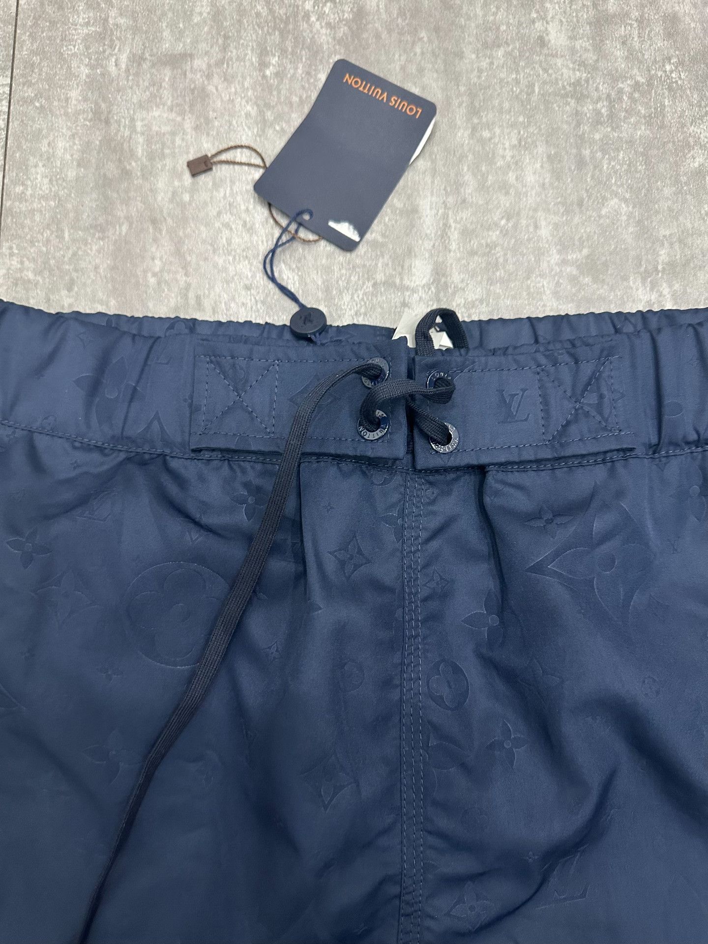 Louis Vuitton Louis Vuitton Retro Blue Shorts 28 Men Size US 28 / EU 44 - 6 Thumbnail