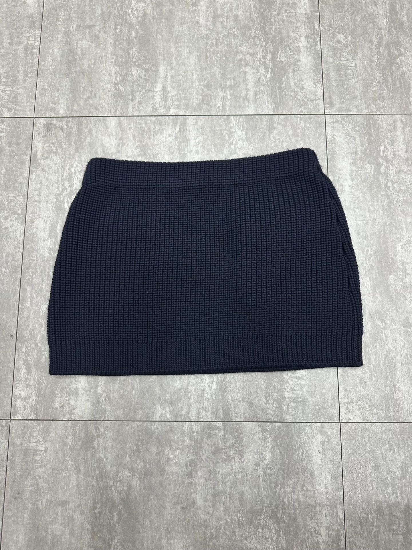 Prada Prada Knit Wool Skirt 38 Women Size 38" / US 16 / IT 52 - 2 Thumbnail