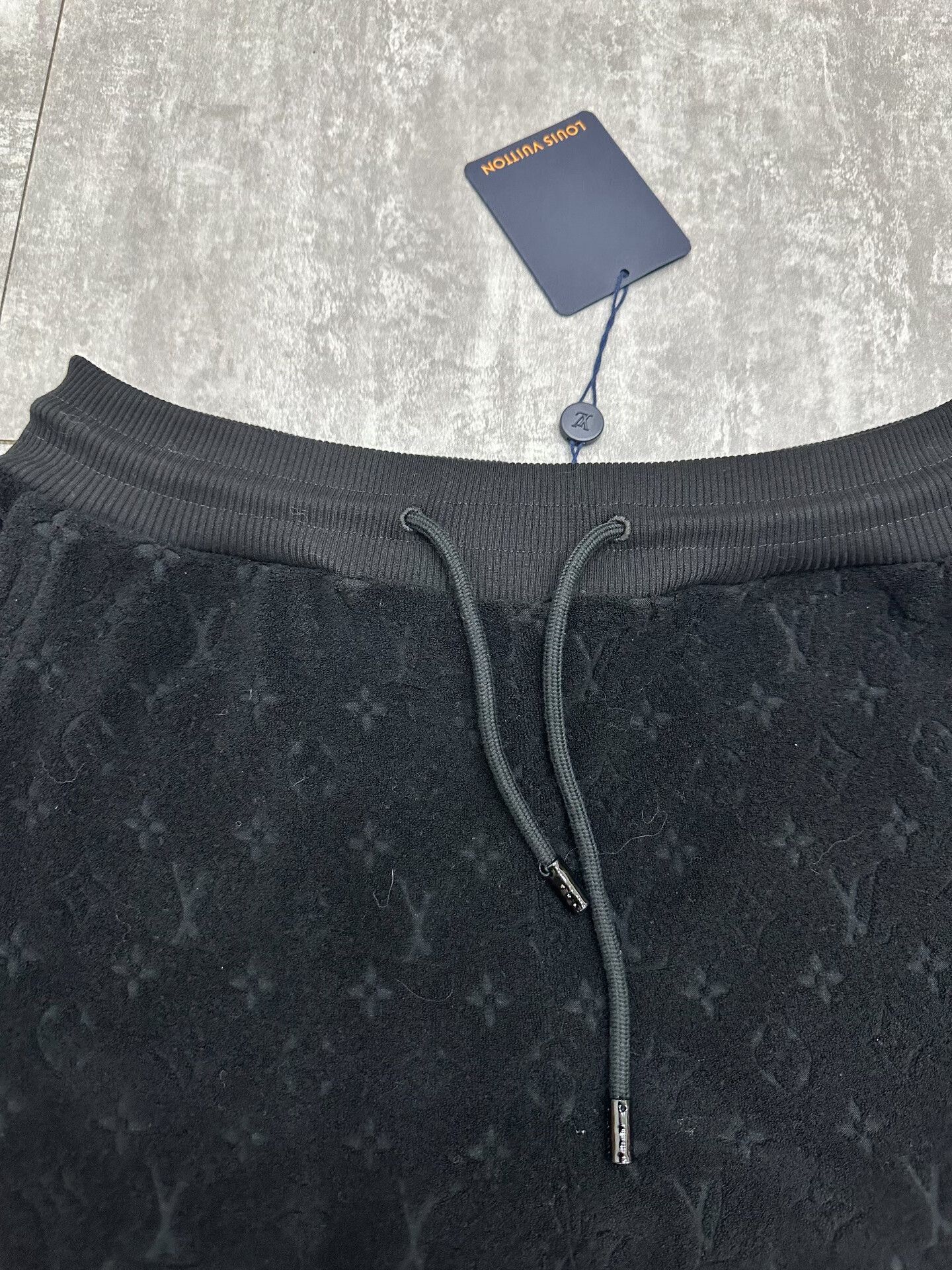 Louis Vuitton Louis Vuitton Black Shorts 28 Men Size US 28 / EU 44 - 3 Thumbnail