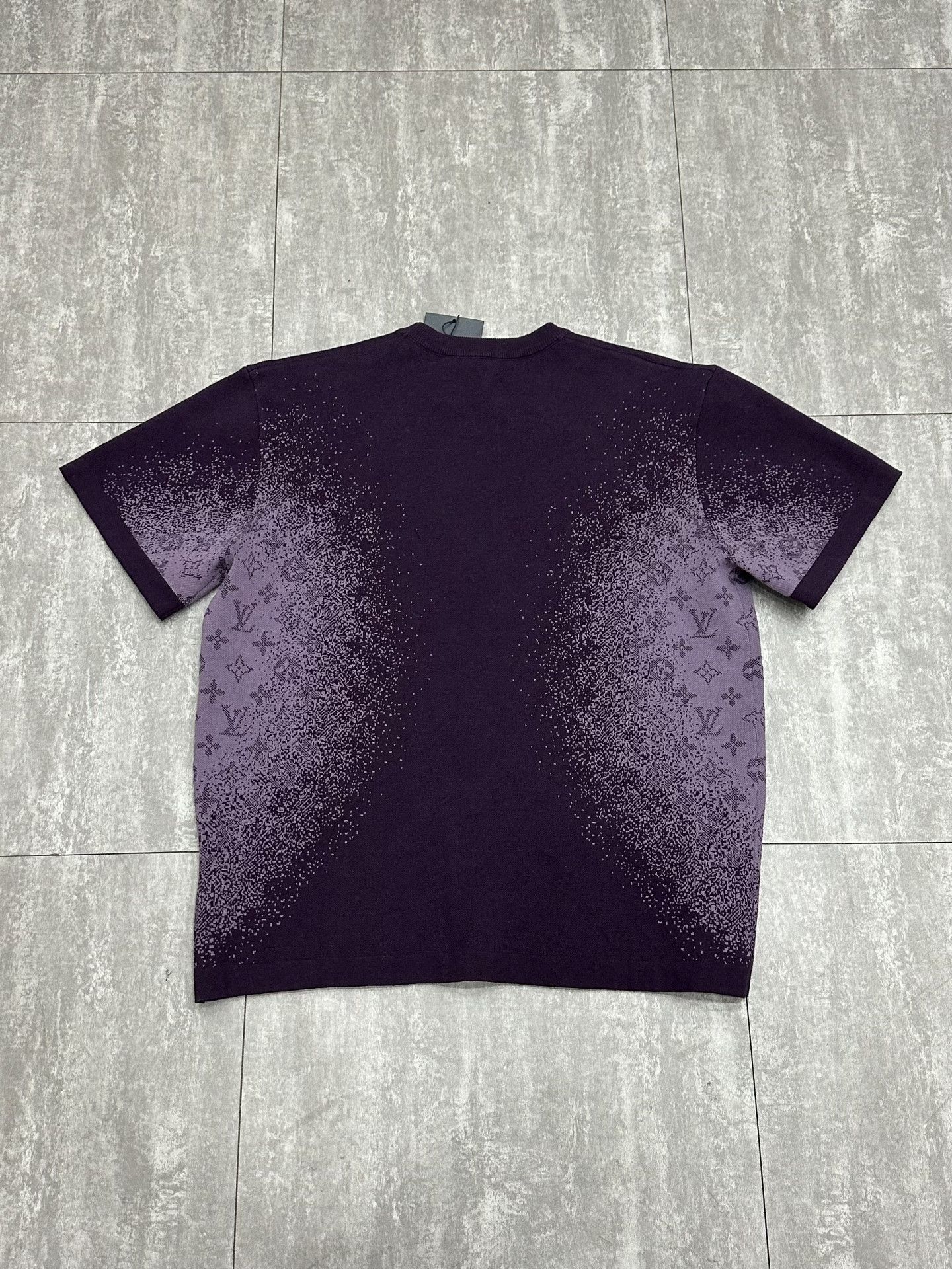 Louis Vuitton Louis Vuitton Knit Purple T-Shirt m Men Size US M / EU 48-50 / 2 - 2 Thumbnail