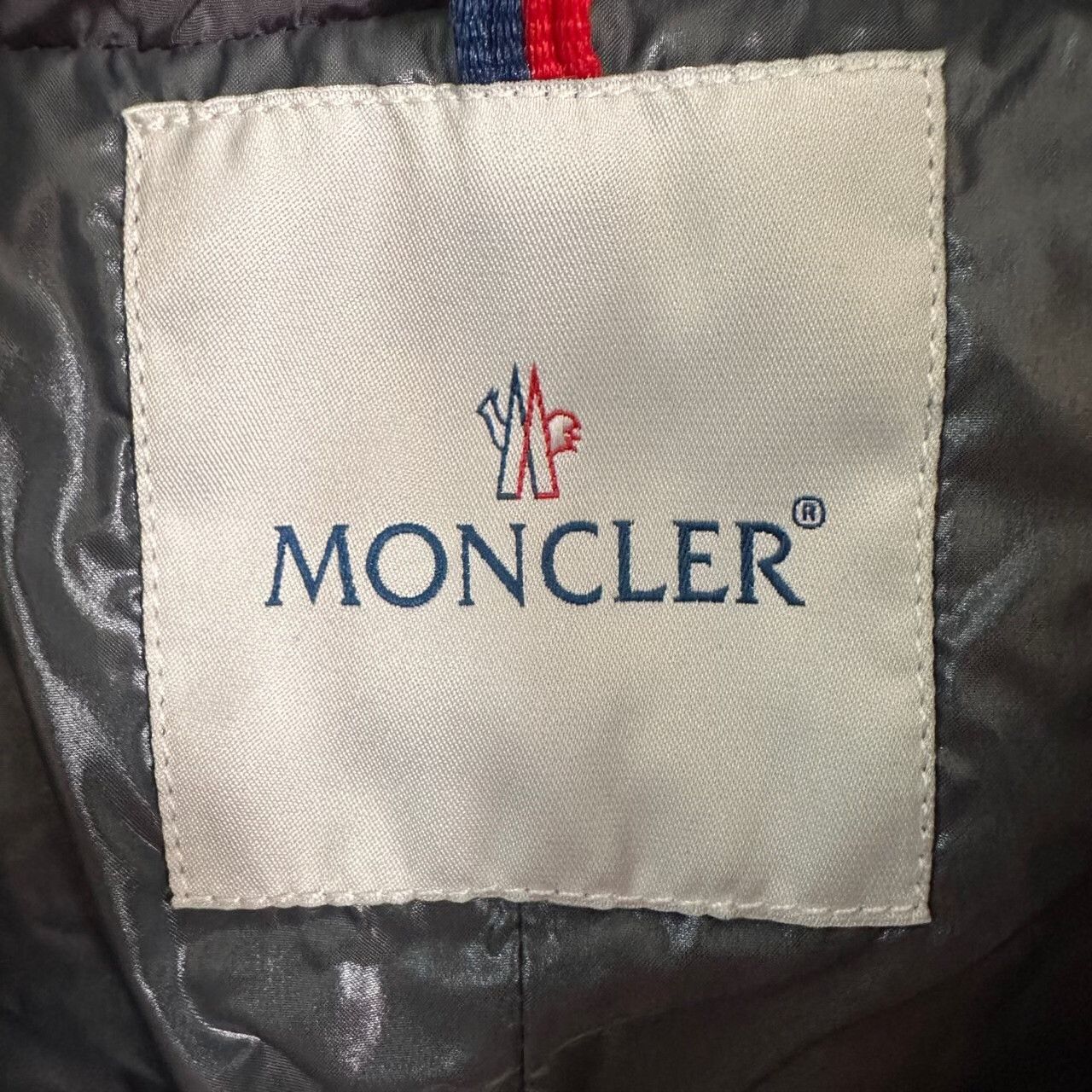 Moncler Moncler Down Gray Down Jacket XS Women Size XS / US 0-2 / IT 36-38 - 4 Thumbnail