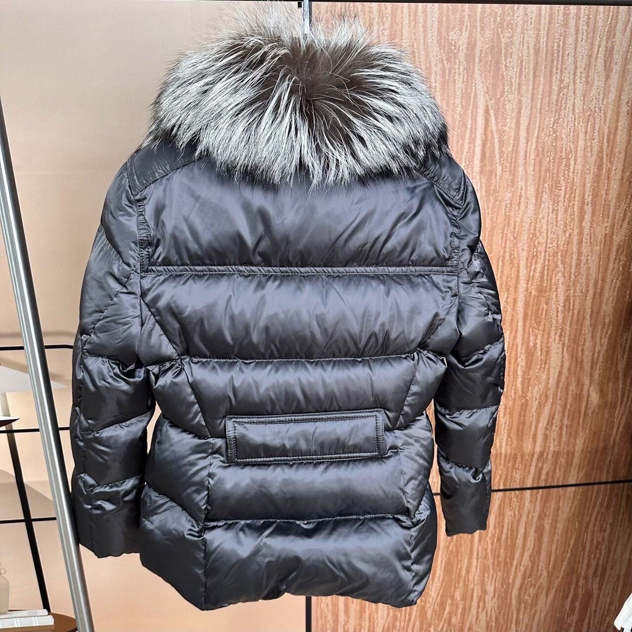 Prada Prada Down Down Jacket M Women Size M / US 6-8 / IT 42-44 - 2 Thumbnail