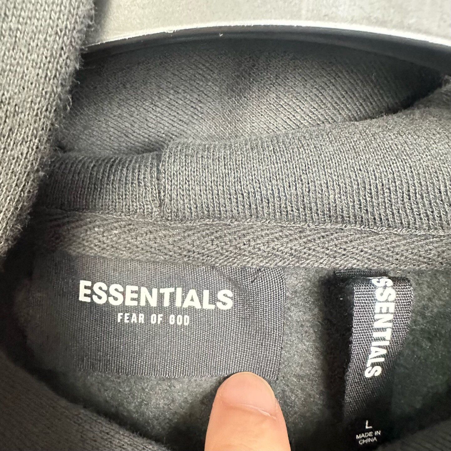 Fear of God Fear of God Black Hoodie l Men Size US L / EU 52-54 / 3 - 8 Thumbnail