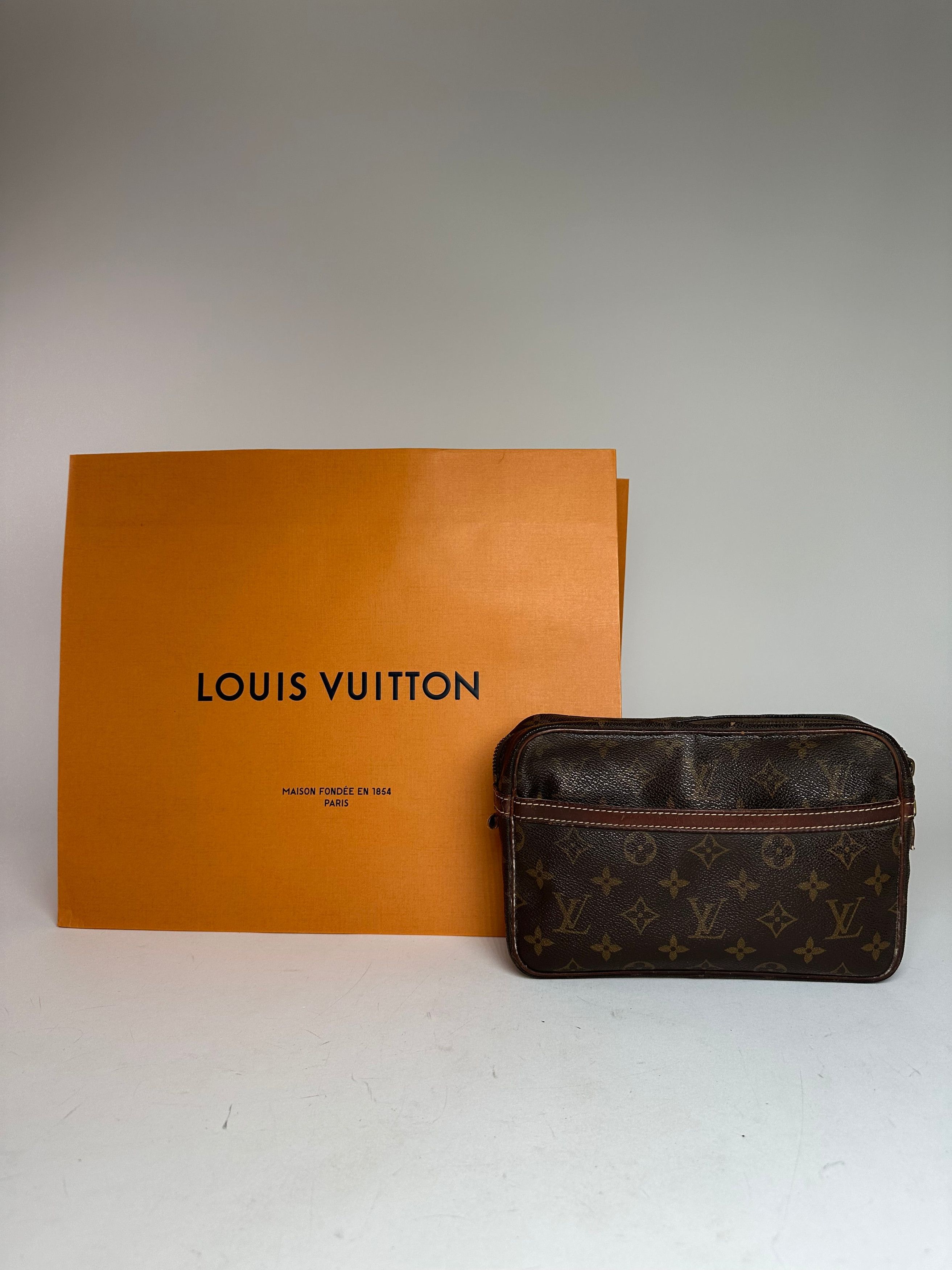 Louis Vuitton Vintage Monogram Clutch Brown Size ONE SIZE - 13 Thumbnail