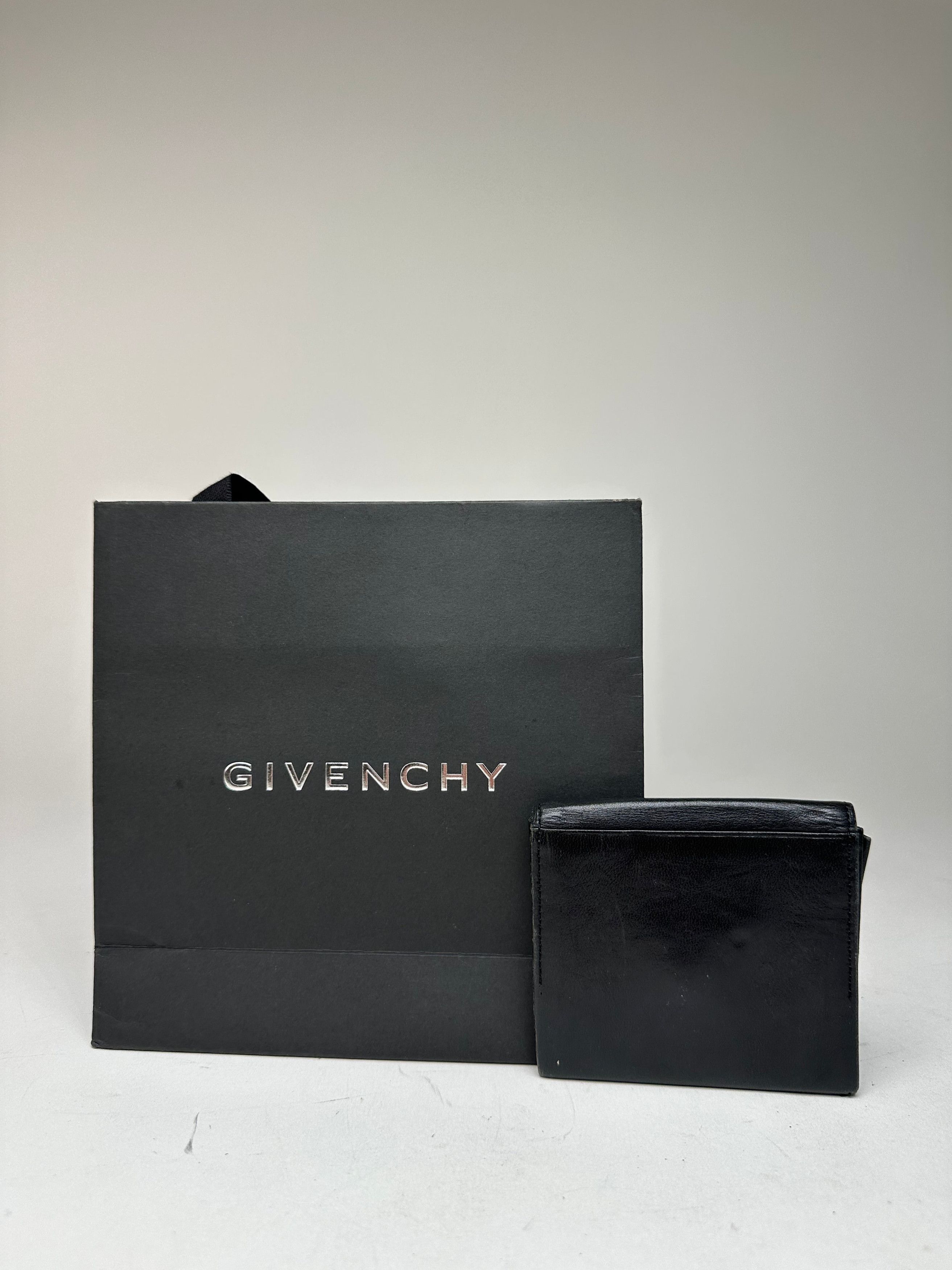 Givenchy Vintage Leather Card Holder / Purse Black Size ONE SIZE - 2 Thumbnail