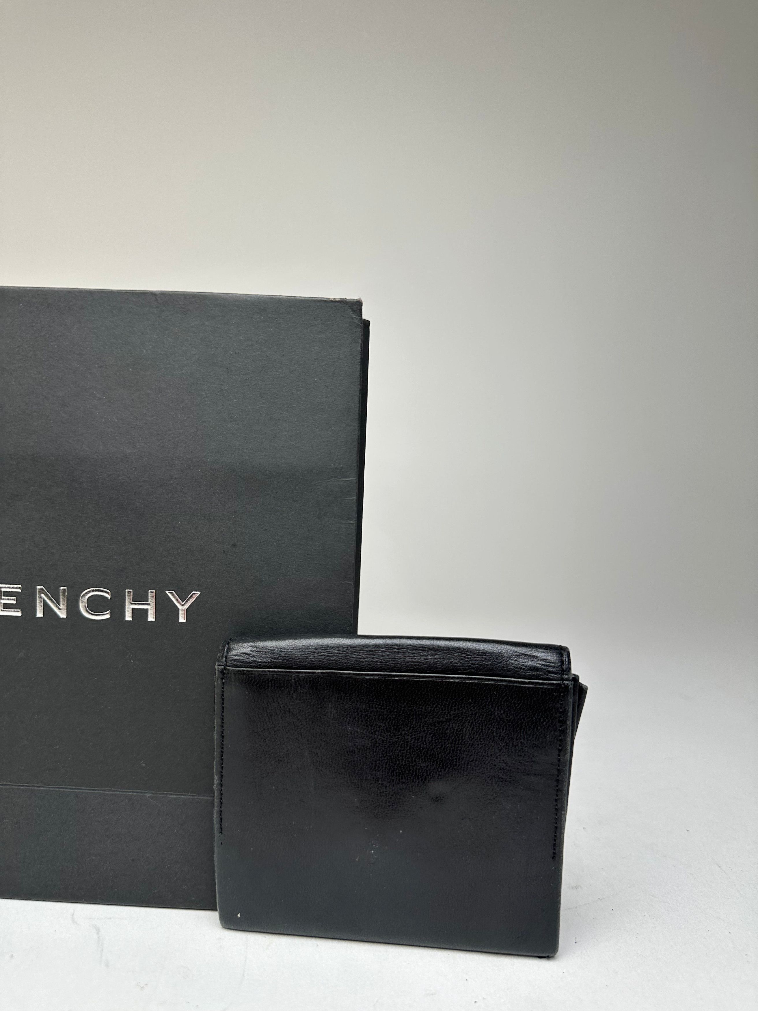 Givenchy Vintage Leather Card Holder / Purse Black Size ONE SIZE - 8 Thumbnail