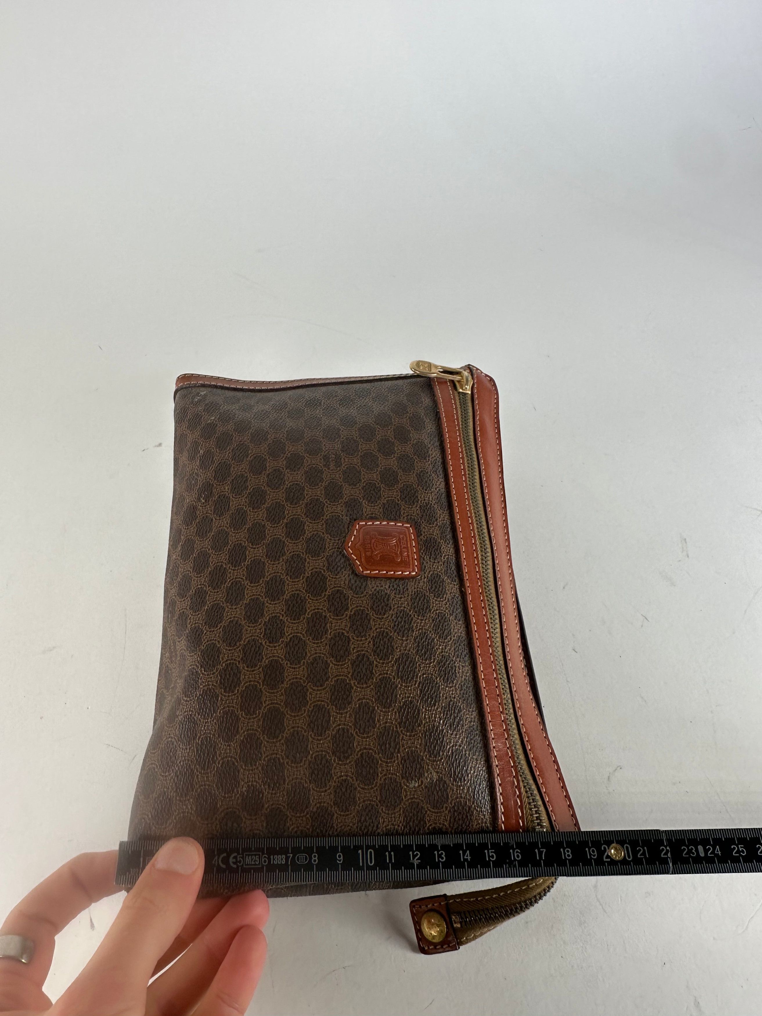Celine Vintage Paris Triomphe Monogram Leather Clutch Brown Size ONE SIZE - 10 Thumbnail