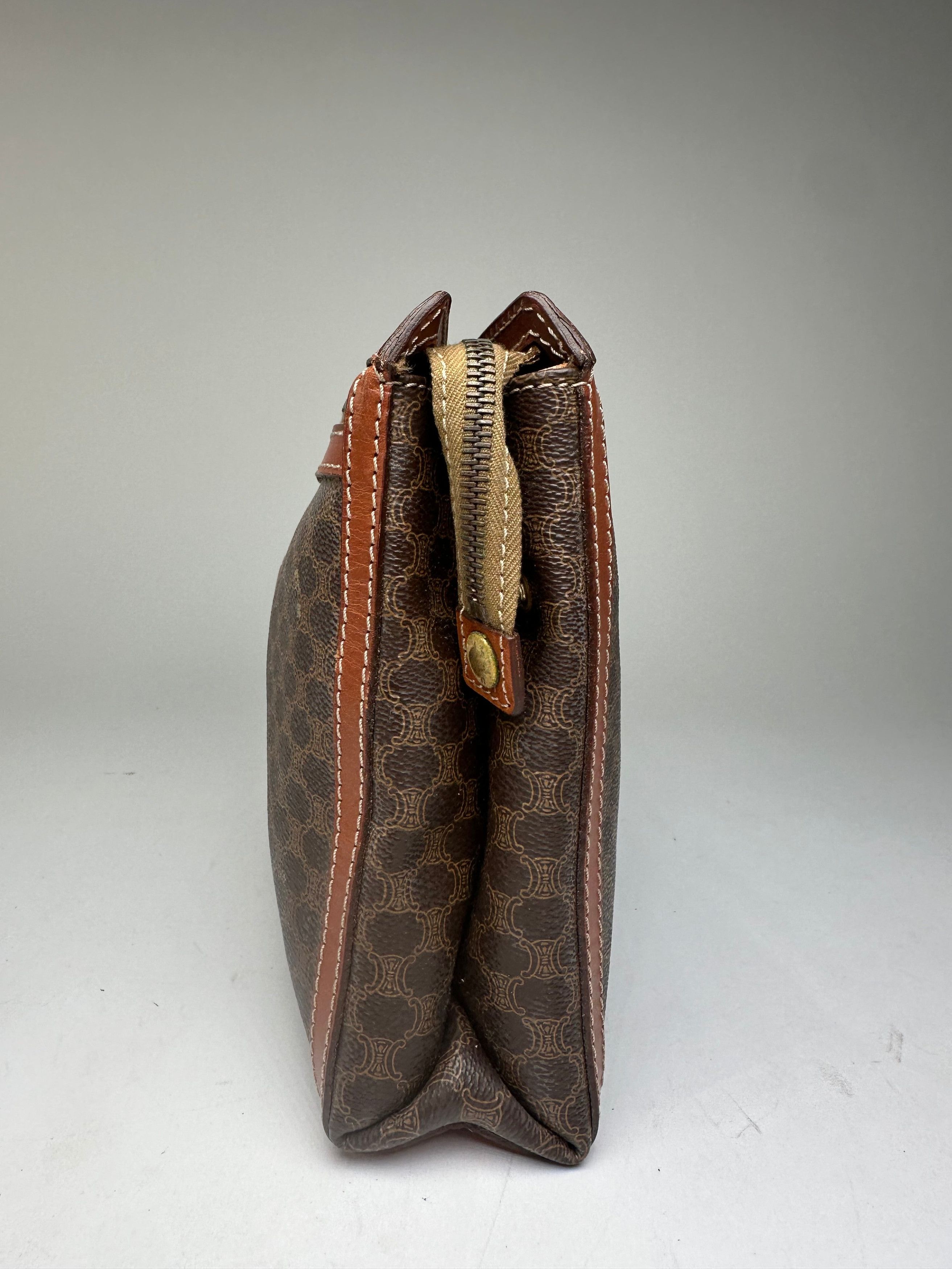 Celine Vintage Paris Triomphe Monogram Leather Clutch Brown Size ONE SIZE - 6 Thumbnail