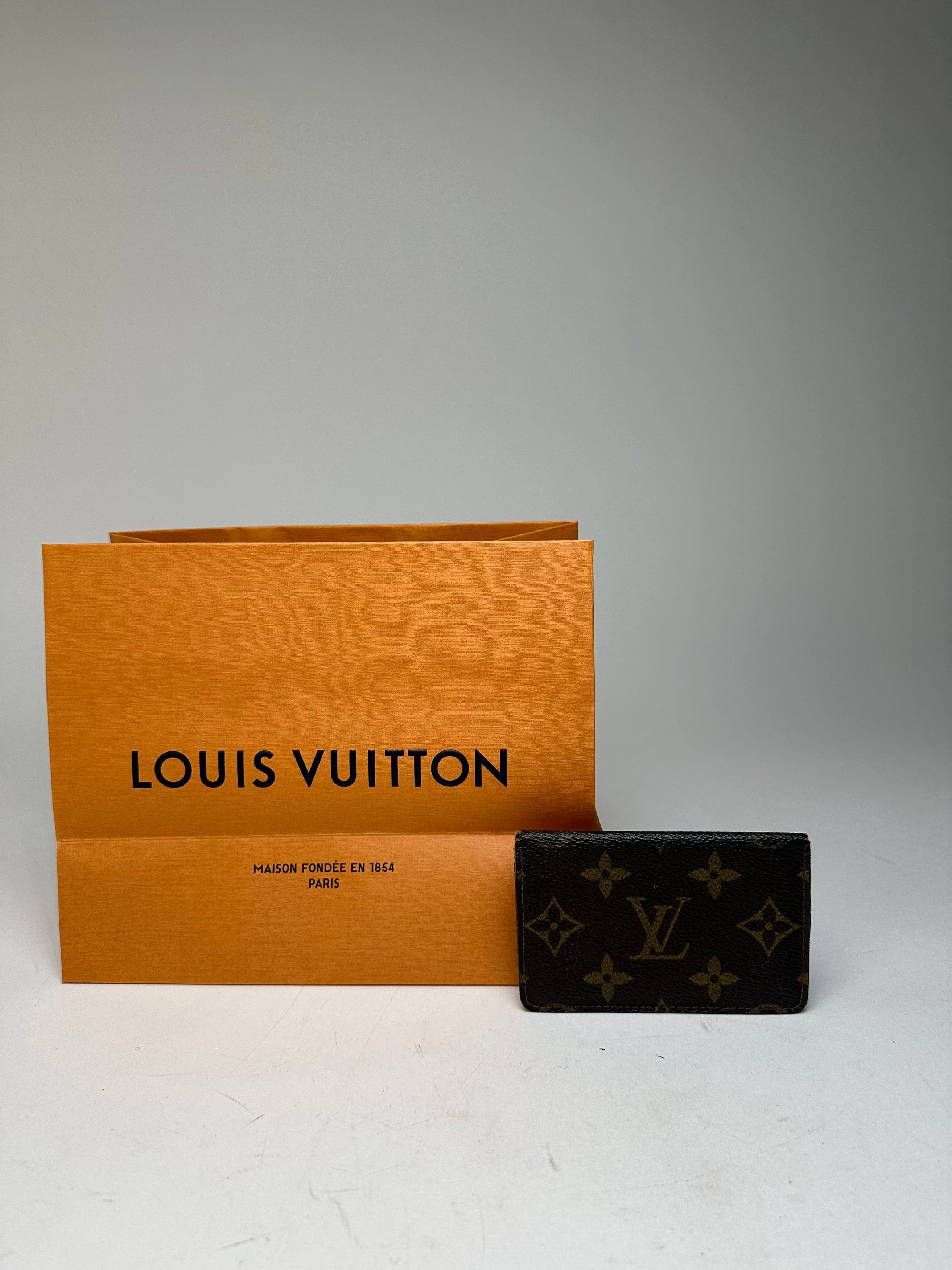 Louis Vuitton Vintage Leather Monogram Card Holder Brown Size ONE SIZE - 2 Thumbnail