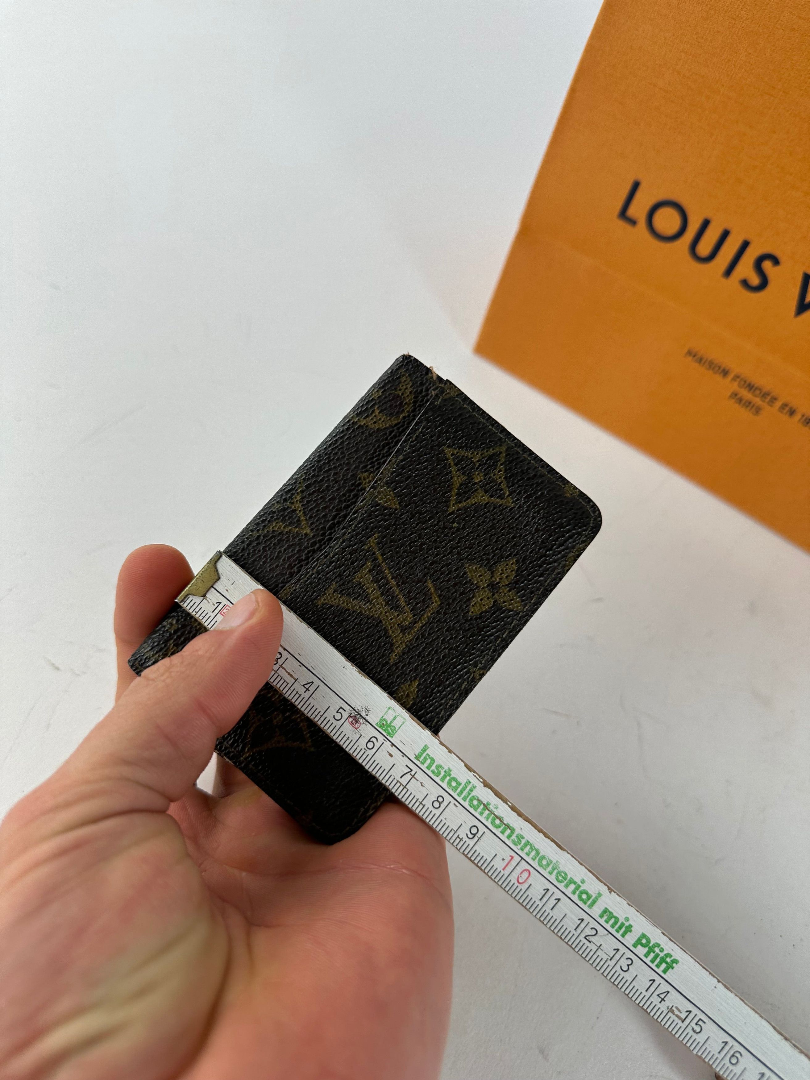 Louis Vuitton Vintage Leather Monogram Card Holder Brown Size ONE SIZE - 10 Thumbnail