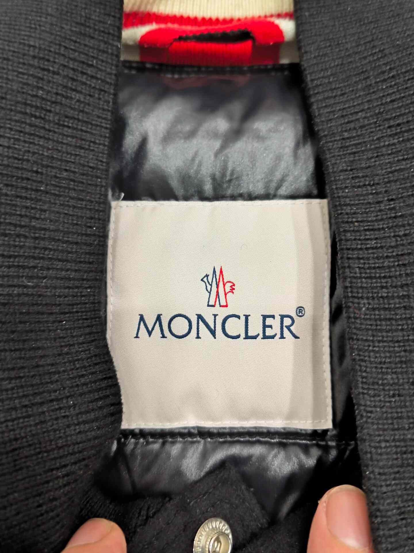 Moncler Moncler Wool Cropped White Heavy Coat xs Men Size US XS / EU 42 / 0 - 4 Thumbnail