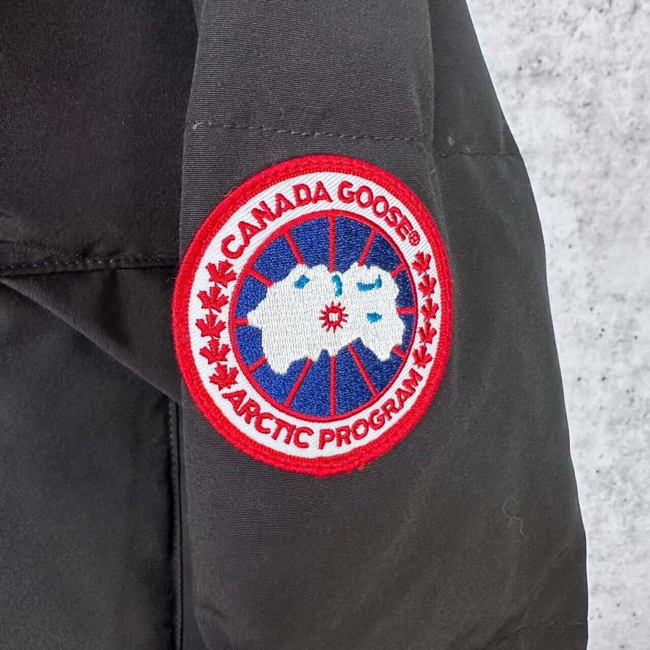 Canada Goose Canada Goose Down Long Heavy Coat m Men Size US M / EU 48-50 / 2 - 5 Thumbnail