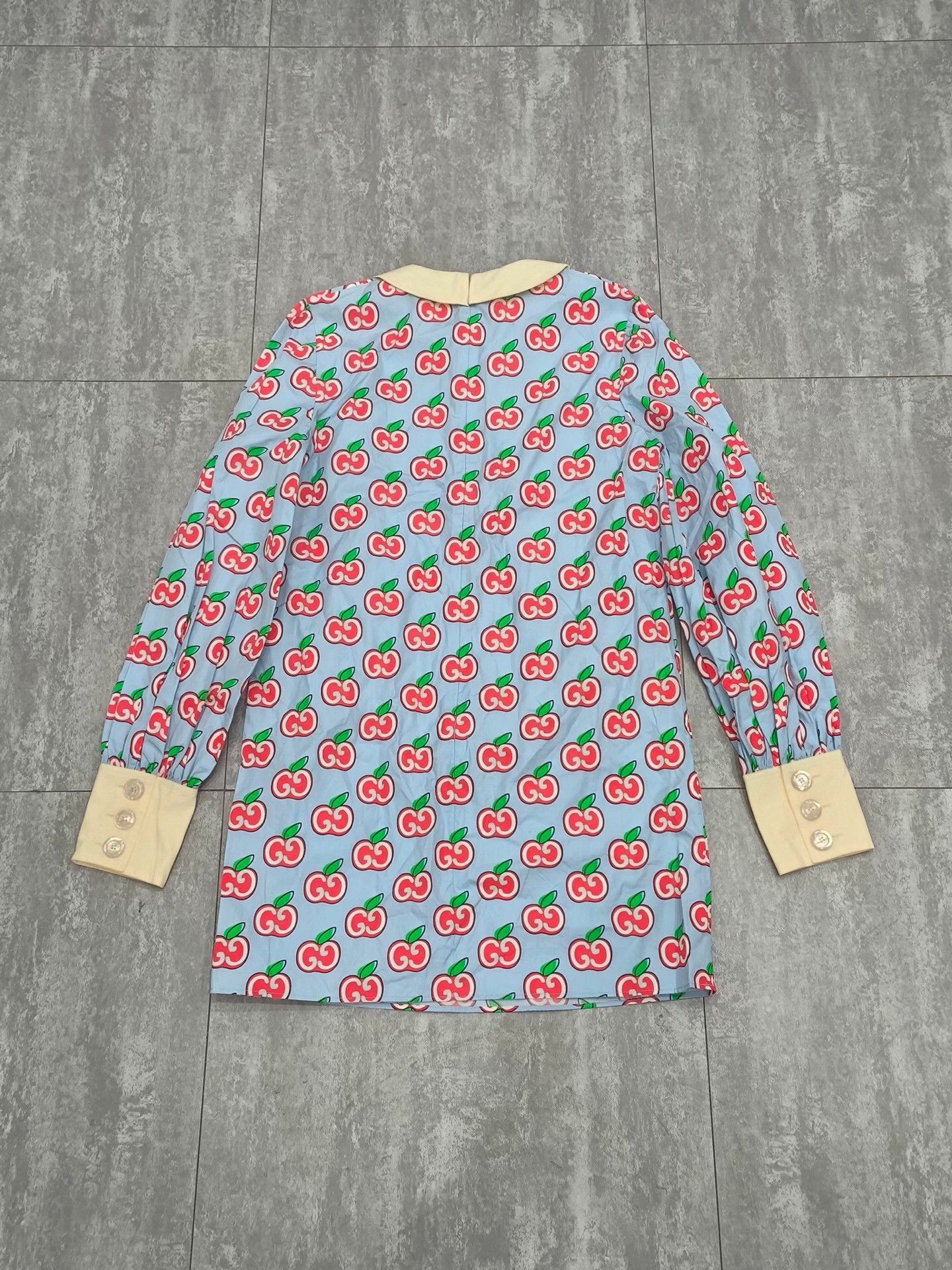 Gucci Gucci Printed T-Shirt S Women Size S / US 4 / IT 40 - 2 Thumbnail
