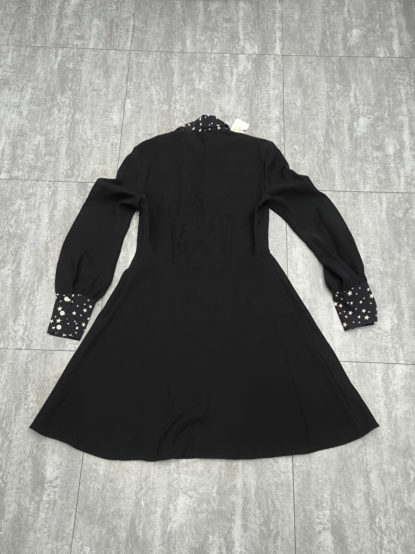 Miu Miu Miu Miu Black T-Shirt S Women Size S / US 4 / IT 40 - 2 Thumbnail