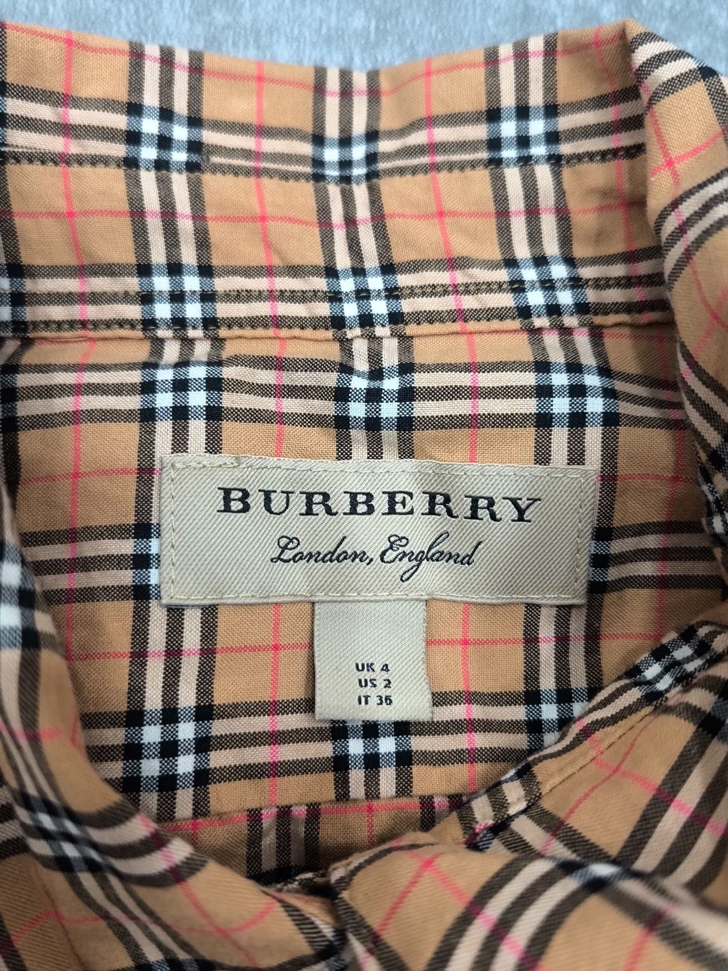 Burberry Burberry Plaid Button Up S Women Size S / US 4 / IT 40 - 4 Thumbnail