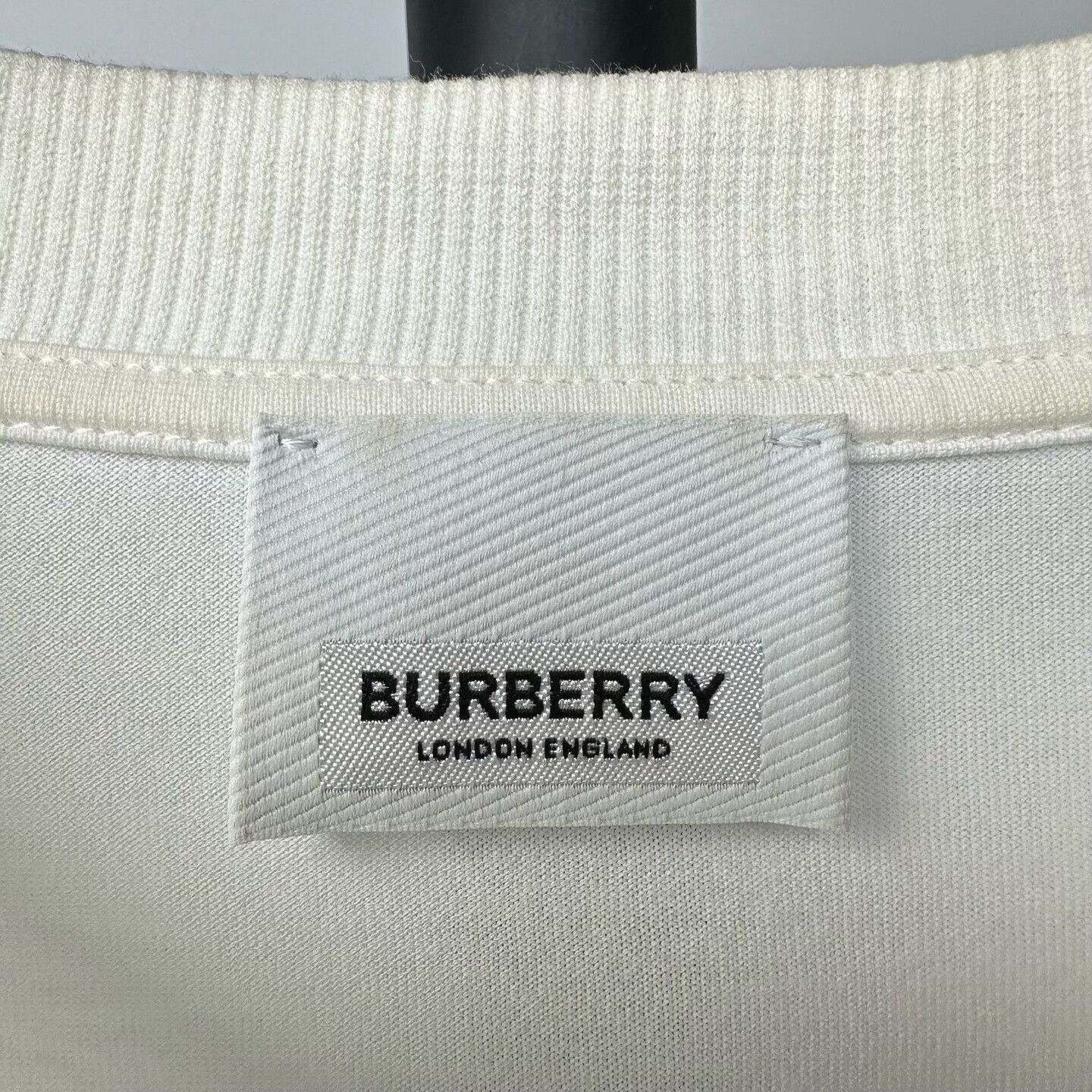 Burberry Burberry Retro Cotton White T-Shirt S Women Size S / US 4 / IT 40 - 4 Thumbnail