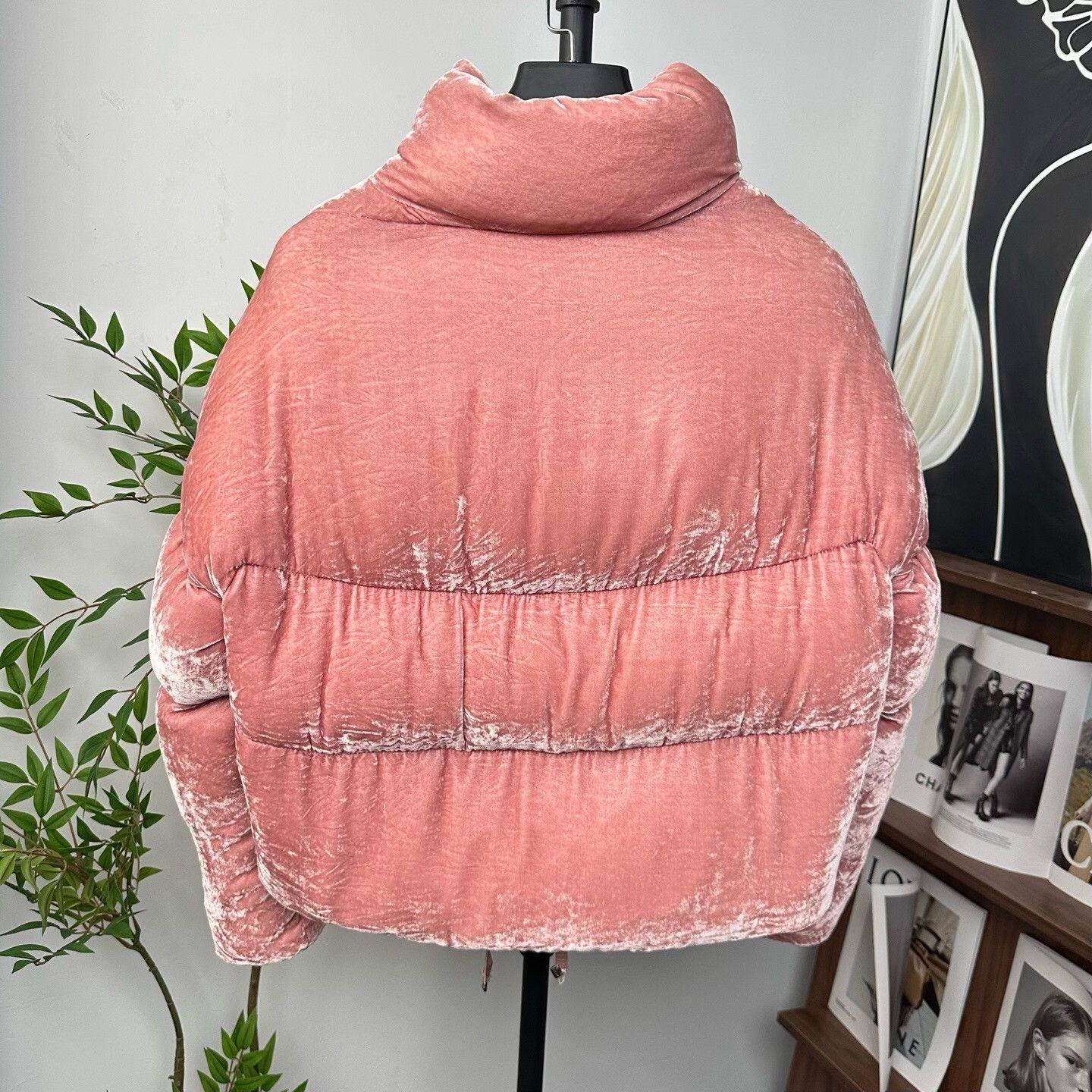 Moncler Moncler Velvet Down Pink Down Jacket XS Women Size XS / US 0-2 / IT 36-38 - 2 Thumbnail