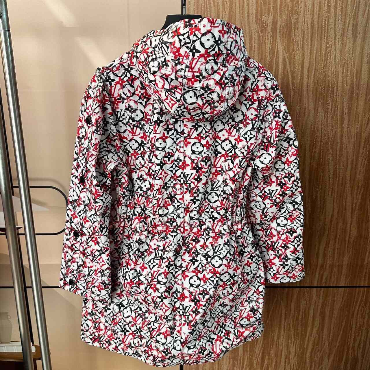 Louis Vuitton Louis Vuitton Graphic Multi Coat M Women Size M / US 6-8 / IT 42-44 - 2 Thumbnail