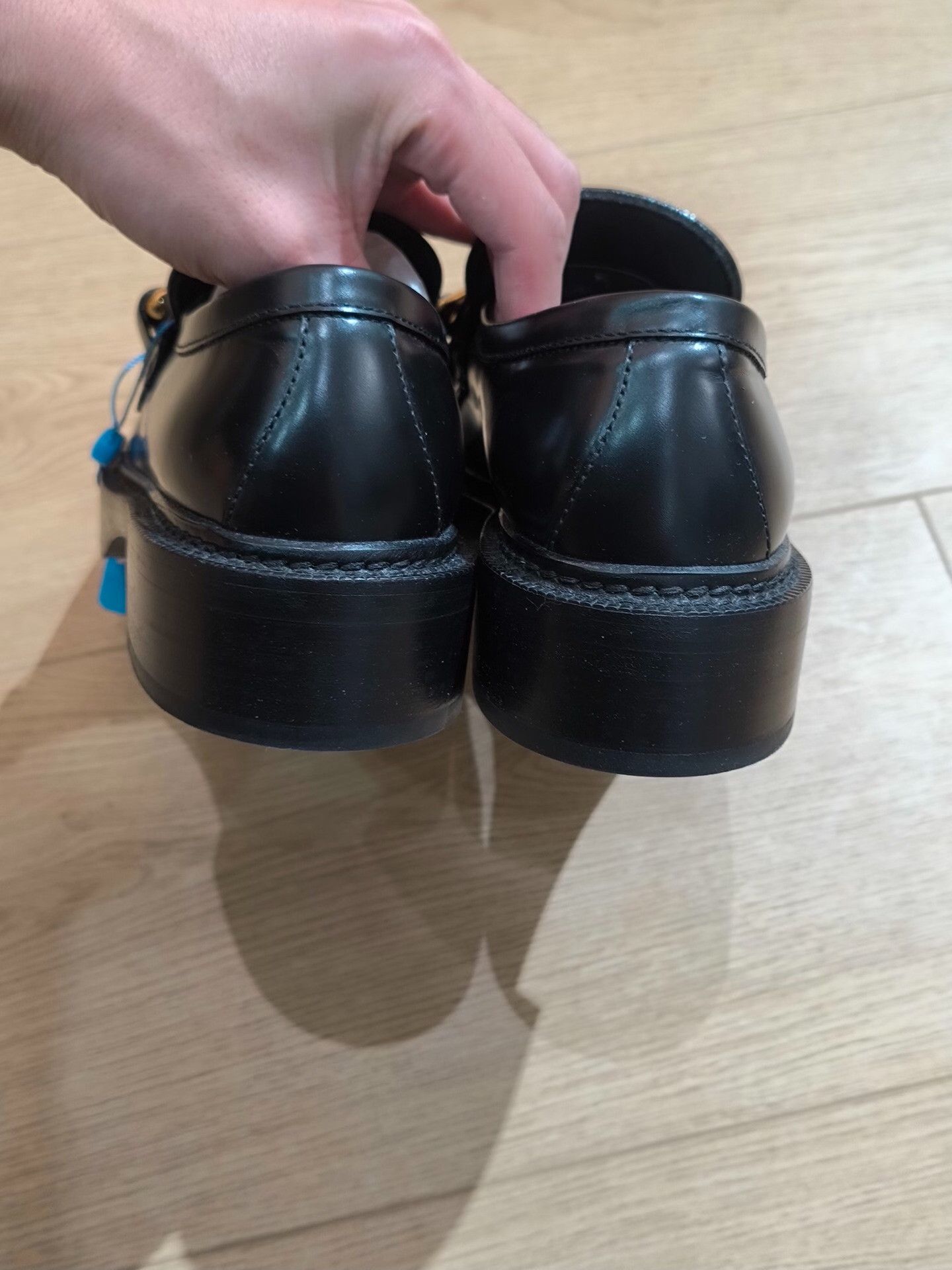 Louis Vuitton Louis Vuitton Black Lowtop Sneakers us_6 Women Size US 6 / IT 36 - 5 Thumbnail