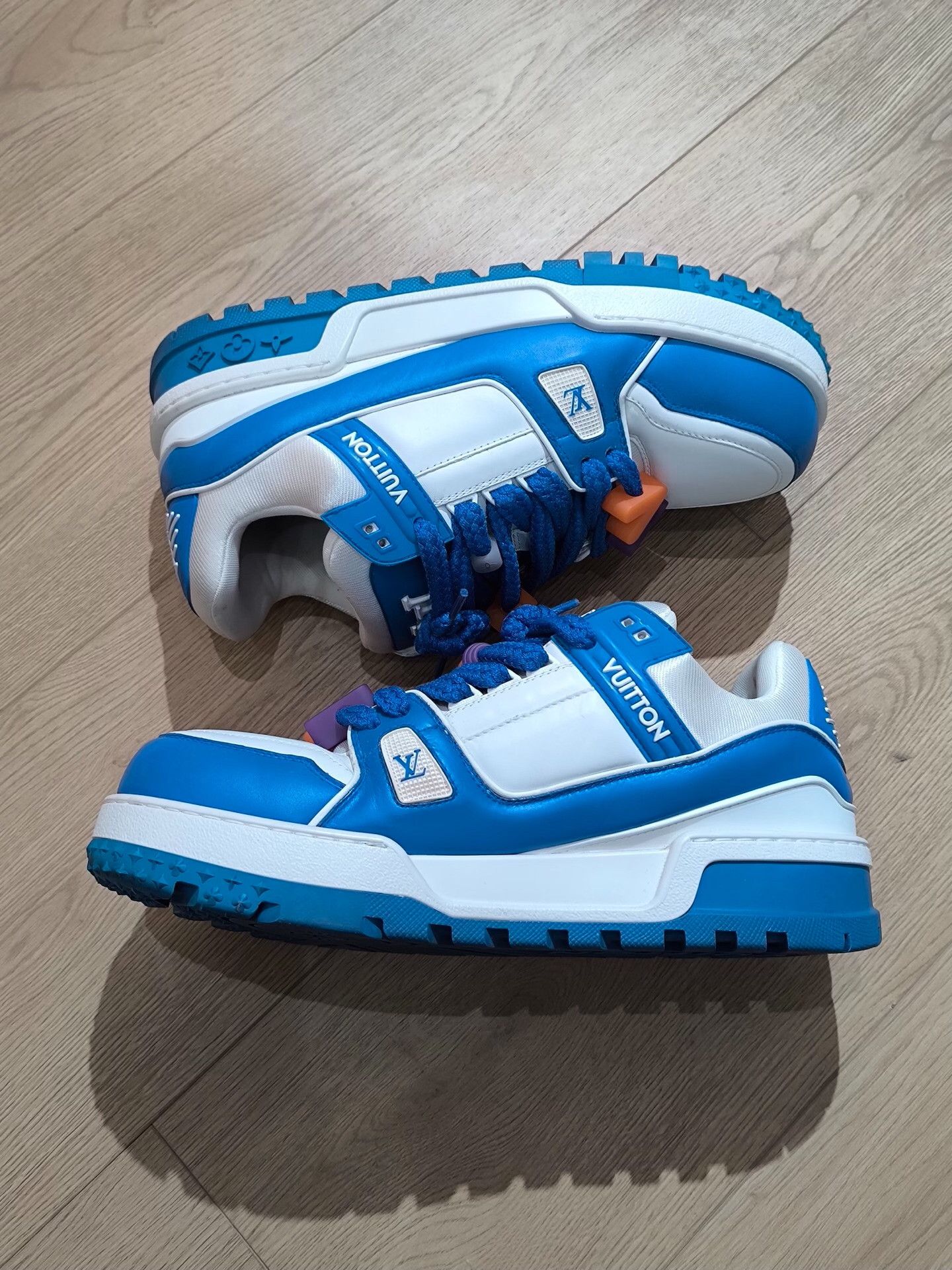 Louis Vuitton Louis Vuitton Training Blue Lowtop Sneakers 9 Men Size US 9 / EU 42 - 3 Thumbnail