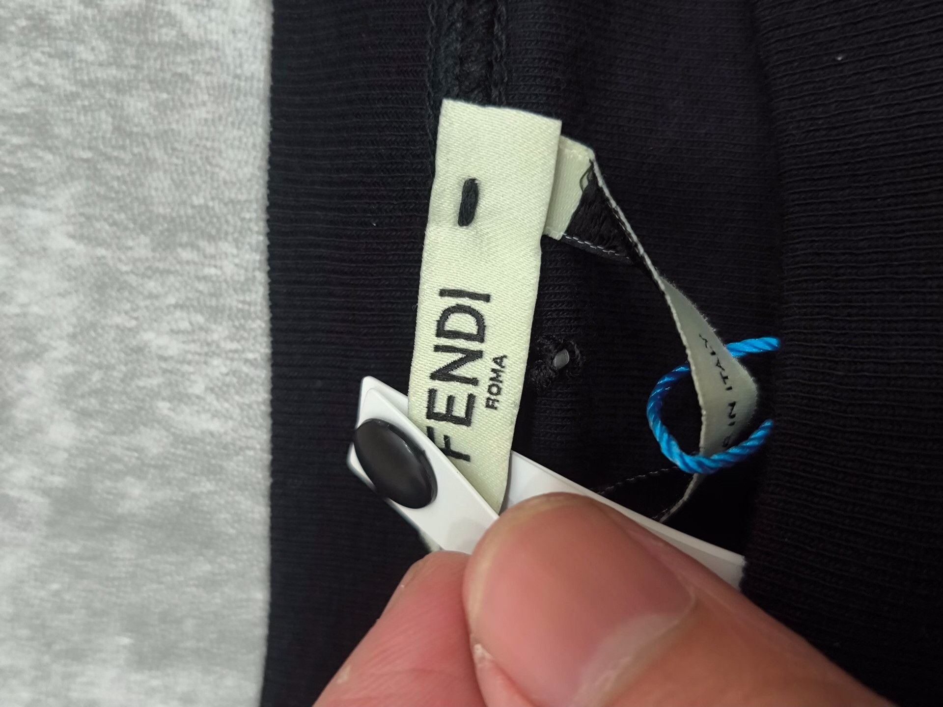 Fendi Fendi Retro T-Shirt m Men Size US M / EU 48-50 / 2 - 4 Thumbnail