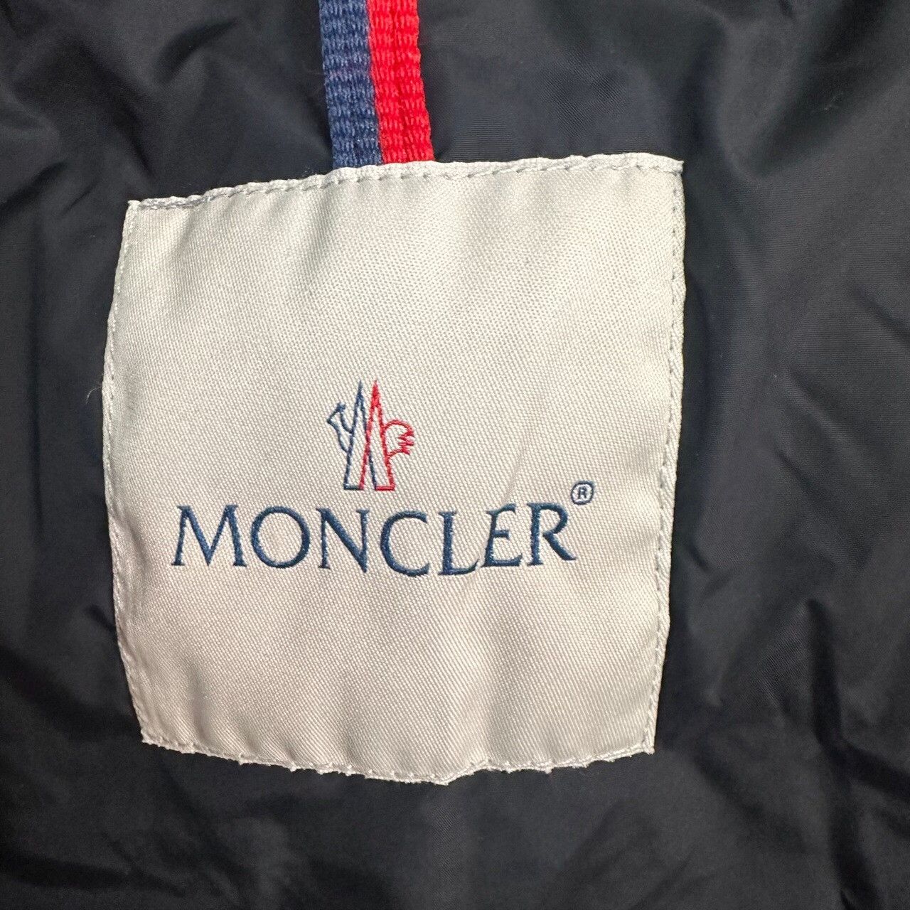 Moncler Moncler Down Red Down Jacket XS Women Size XS / US 0-2 / IT 36-38 - 4 Thumbnail