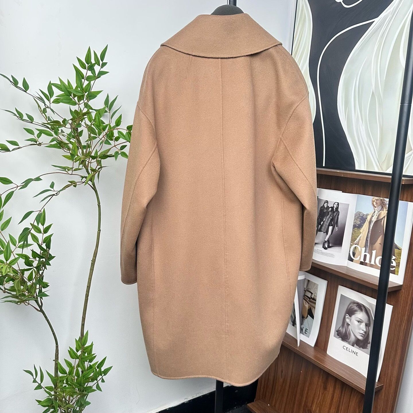 Max Mara Max Mara Brown Coat M Women Size M / US 6-8 / IT 42-44 - 2 Thumbnail
