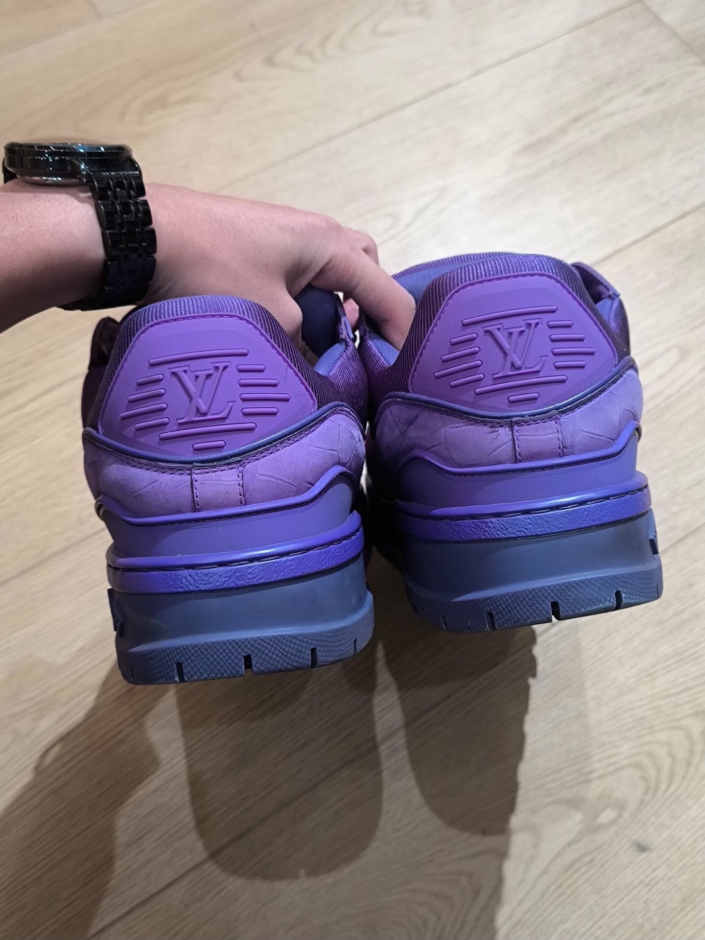 Louis Vuitton Louis Vuitton Collab Purple Lowtop Sneakers 9 Men Size US 9 / EU 42 - 5 Thumbnail