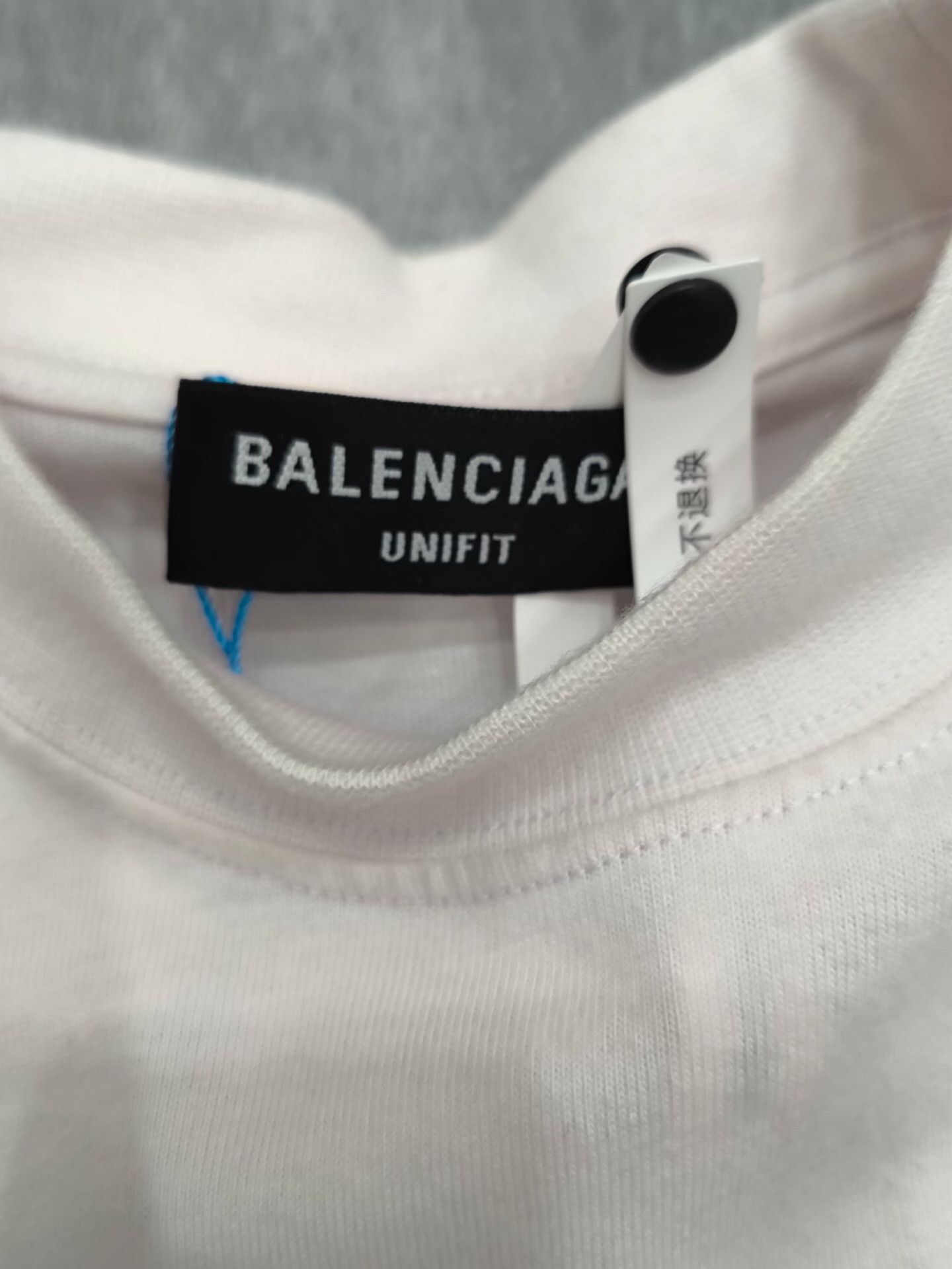 Balenciaga Balenciaga White T-Shirt l Men Size US L / EU 52-54 / 3 - 4 Thumbnail
