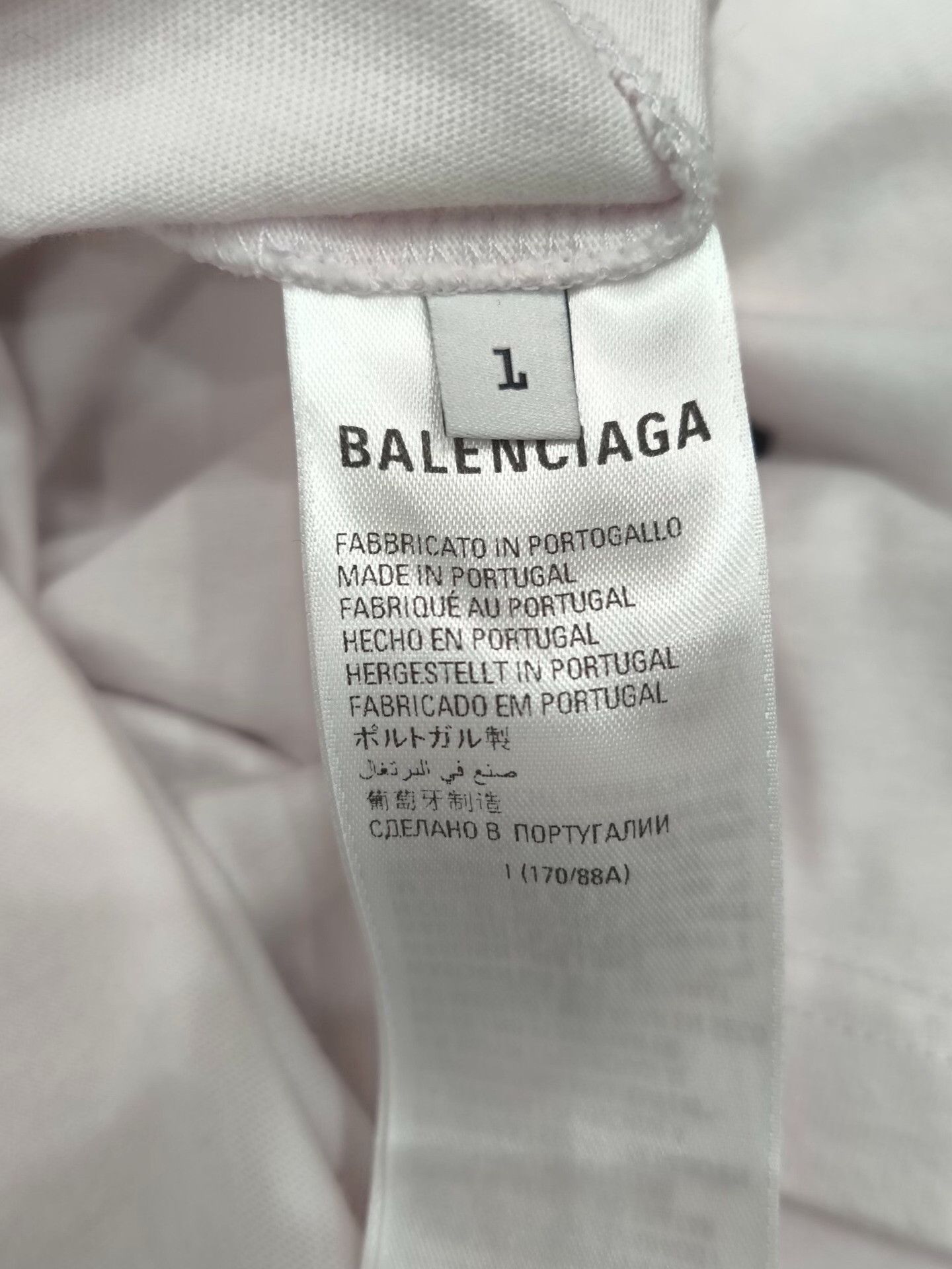 Balenciaga Balenciaga White T-Shirt l Men Size US L / EU 52-54 / 3 - 5 Thumbnail