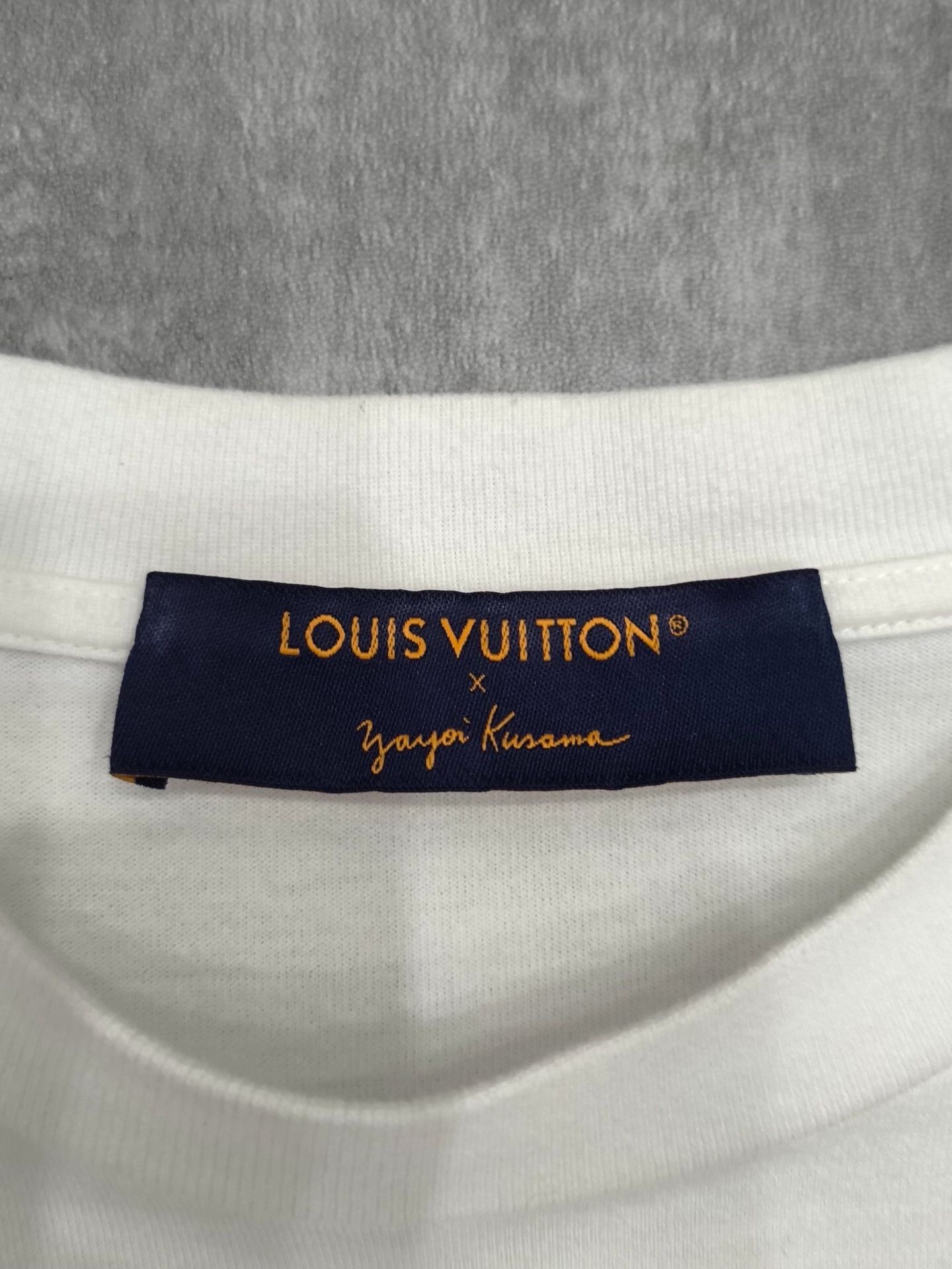 Louis Vuitton Louis Vuitton Orange T-Shirt l Men Size US L / EU 52-54 / 3 - 4 Thumbnail