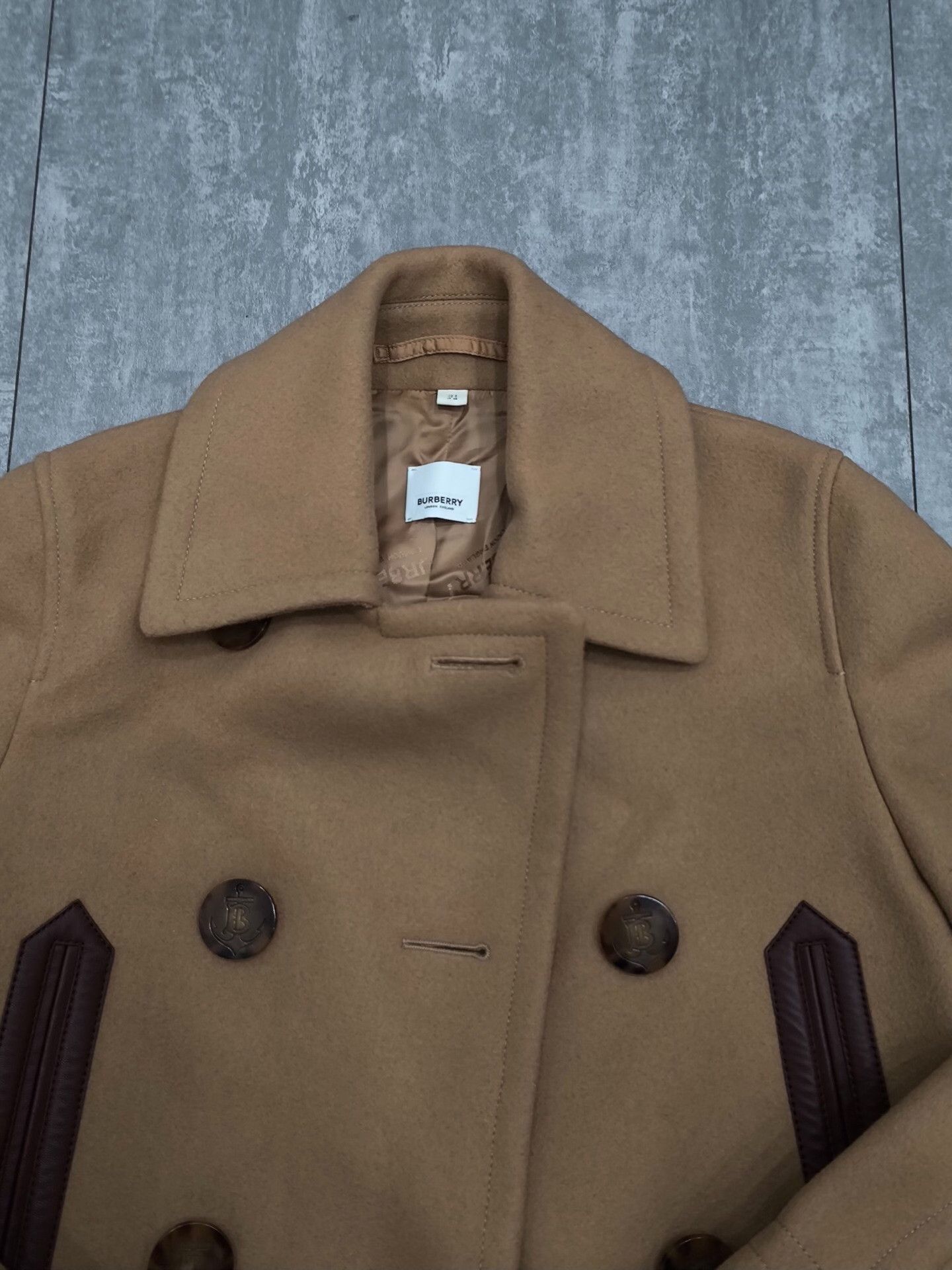 Burberry Burberry Wool Cropped Brown Coat M Women Size M / US 6-8 / IT 42-44 - 3 Thumbnail