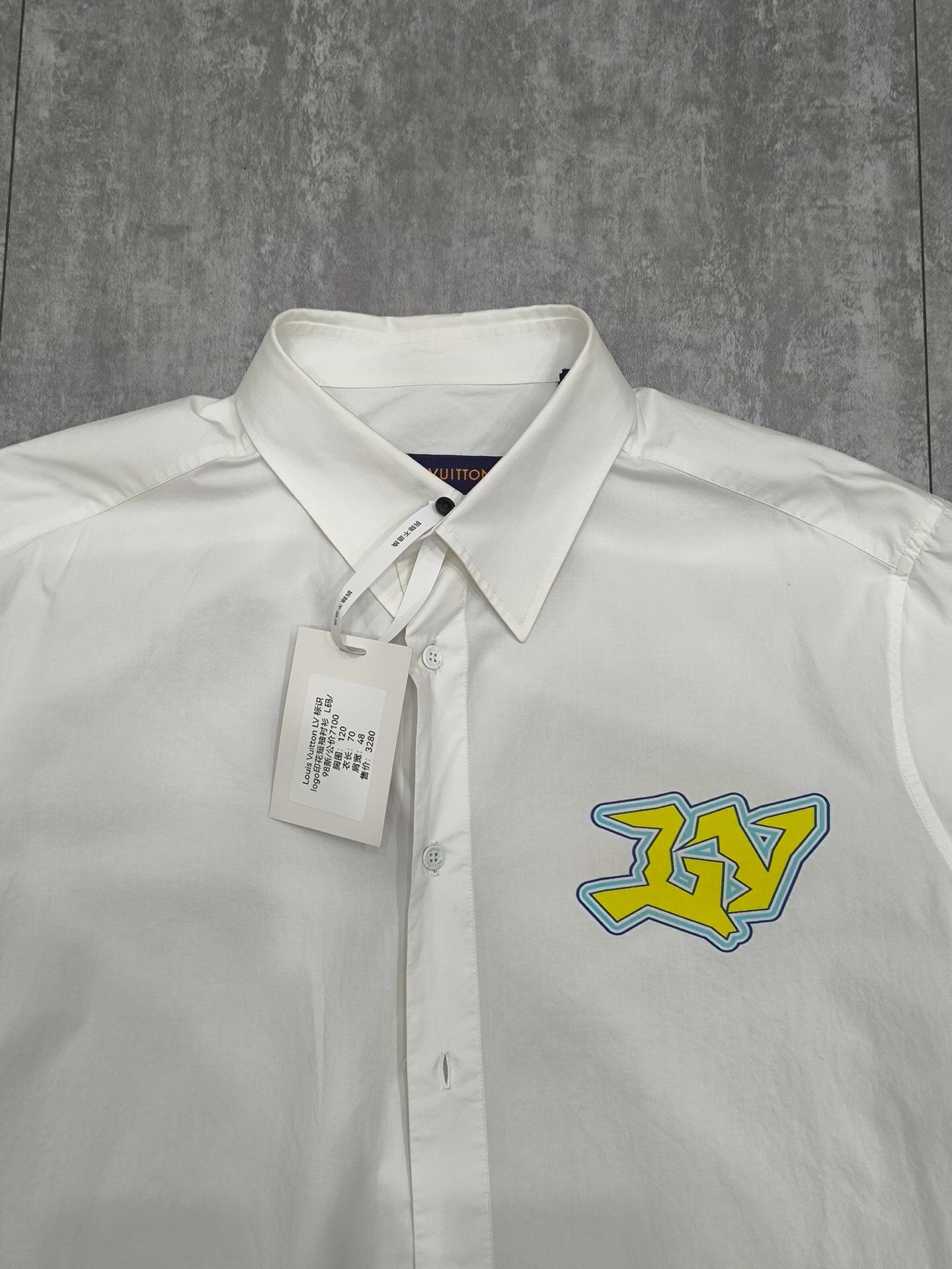 Louis Vuitton Louis Vuitton Retro Shirt l Men Size US L / EU 52-54 / 3 - 3 Thumbnail