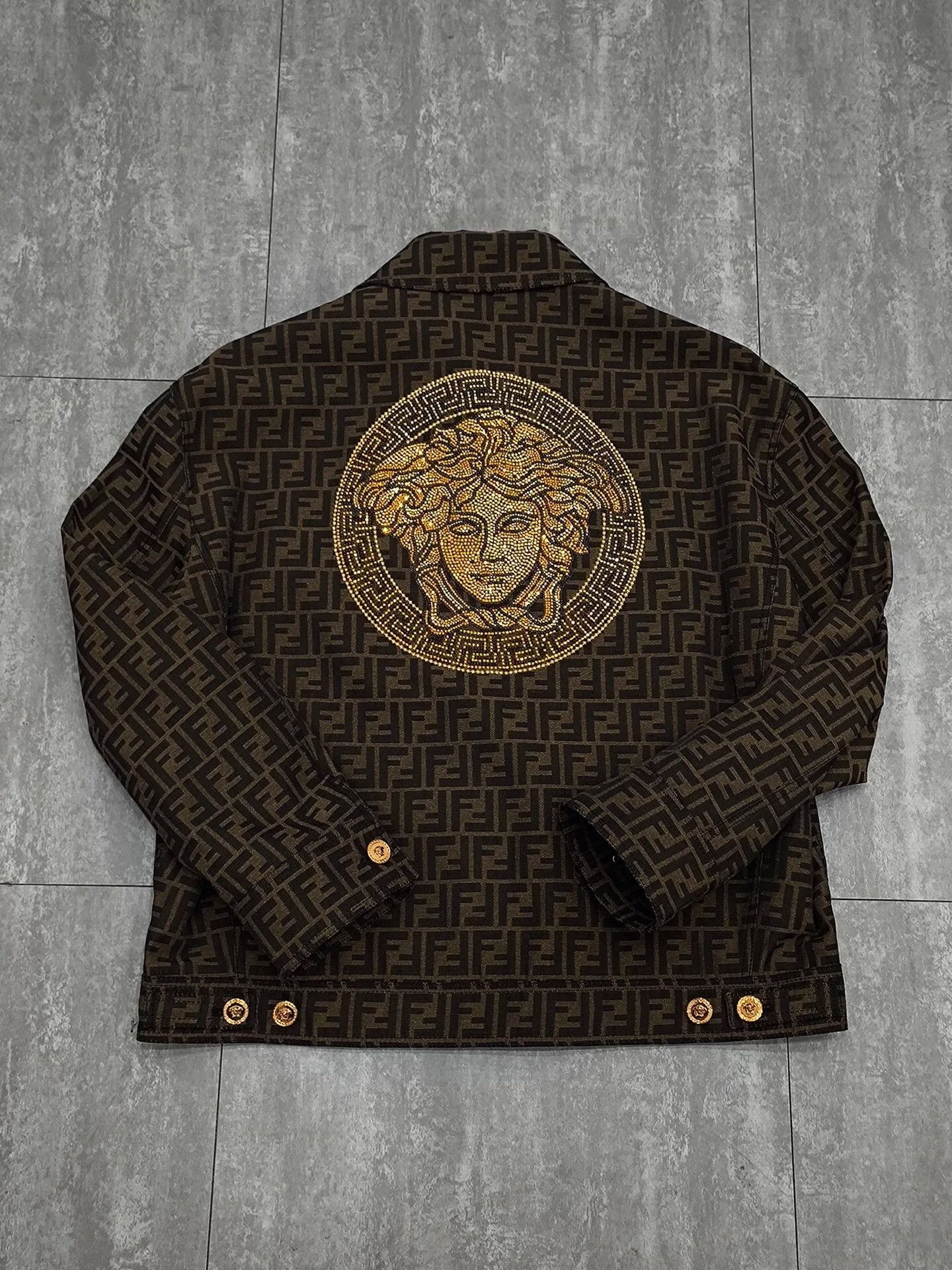 Versace Versace Collab Gold Light Jacket xxl Men Size US XXL / EU 58 / 5 - 2 Thumbnail