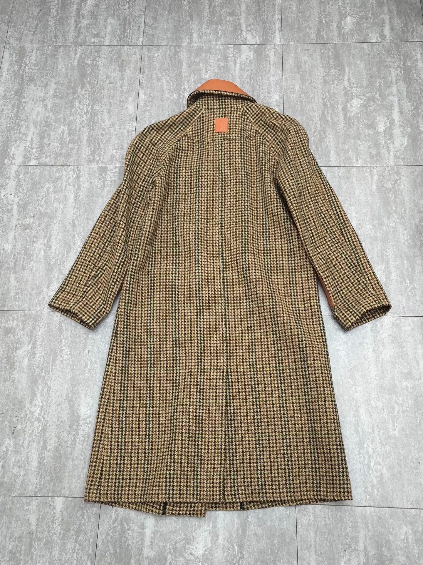 Loewe Loewe Wool Long Brown Coat XS Women Size XS / US 0-2 / IT 36-38 - 2 Thumbnail