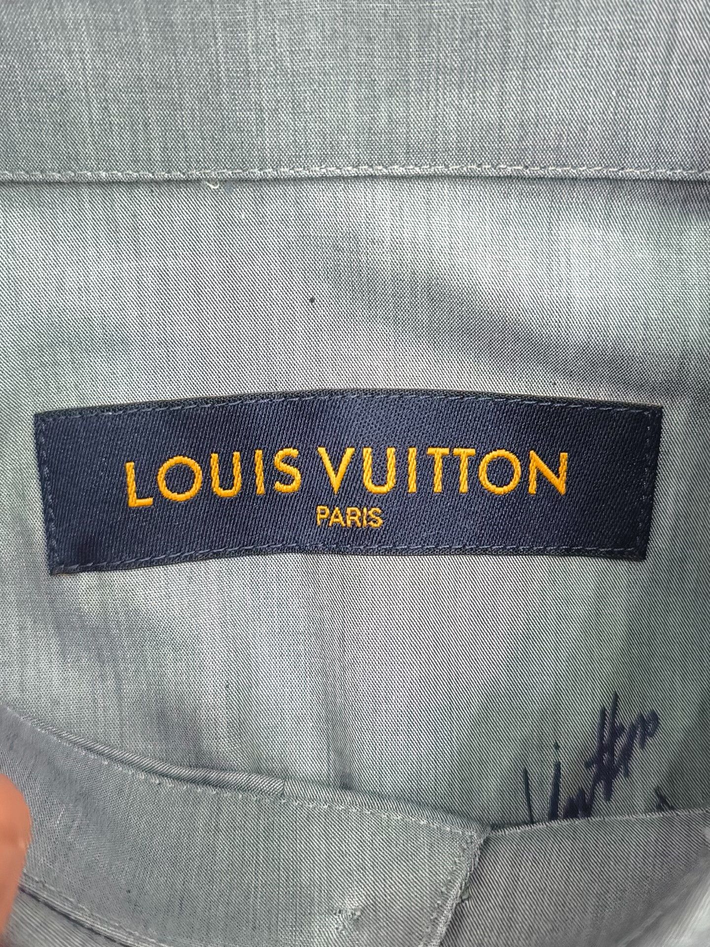 Louis Vuitton Louis Vuitton Shirt m Men Size US M / EU 48-50 / 2 - 4 Thumbnail