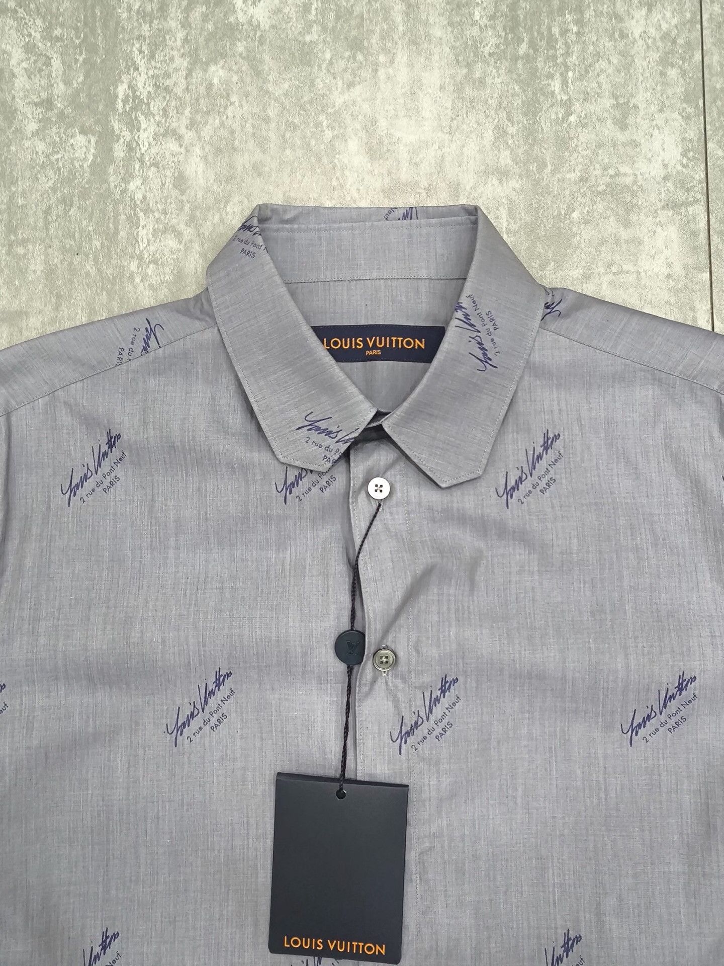 Louis Vuitton Louis Vuitton Shirt m Men Size US M / EU 48-50 / 2 - 3 Thumbnail
