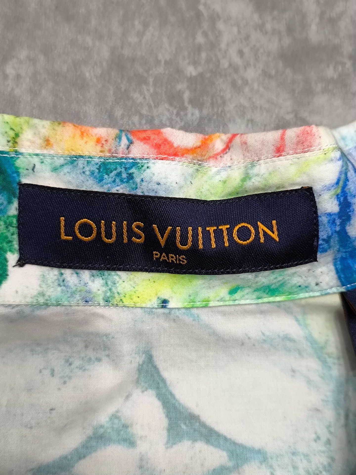 Louis Vuitton Louis Vuitton Multi Shirt s Men Size US S / EU 44-46 / 1 - 4 Thumbnail