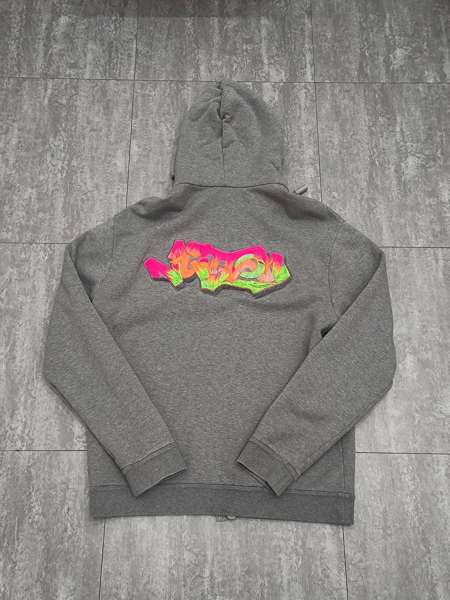 Louis Vuitton Louis Vuitton Multi Hoodie xxl Men Size US XXL / EU 58 / 5 - 2 Thumbnail