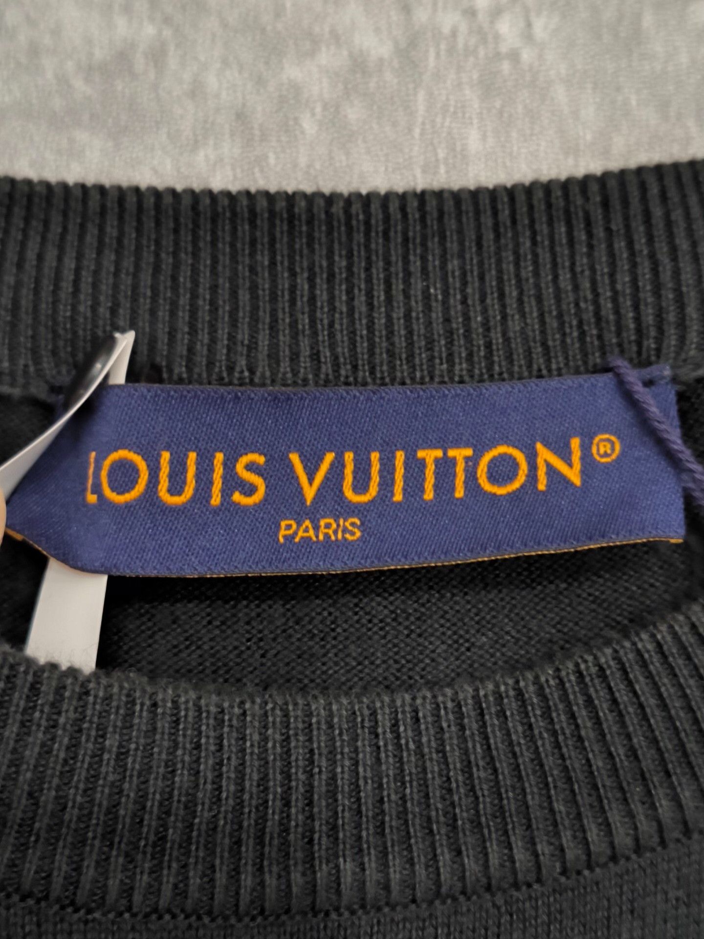 Louis Vuitton Louis Vuitton Knit Printed Black T-Shirt s Men Size US S / EU 44-46 / 1 - 4 Thumbnail
