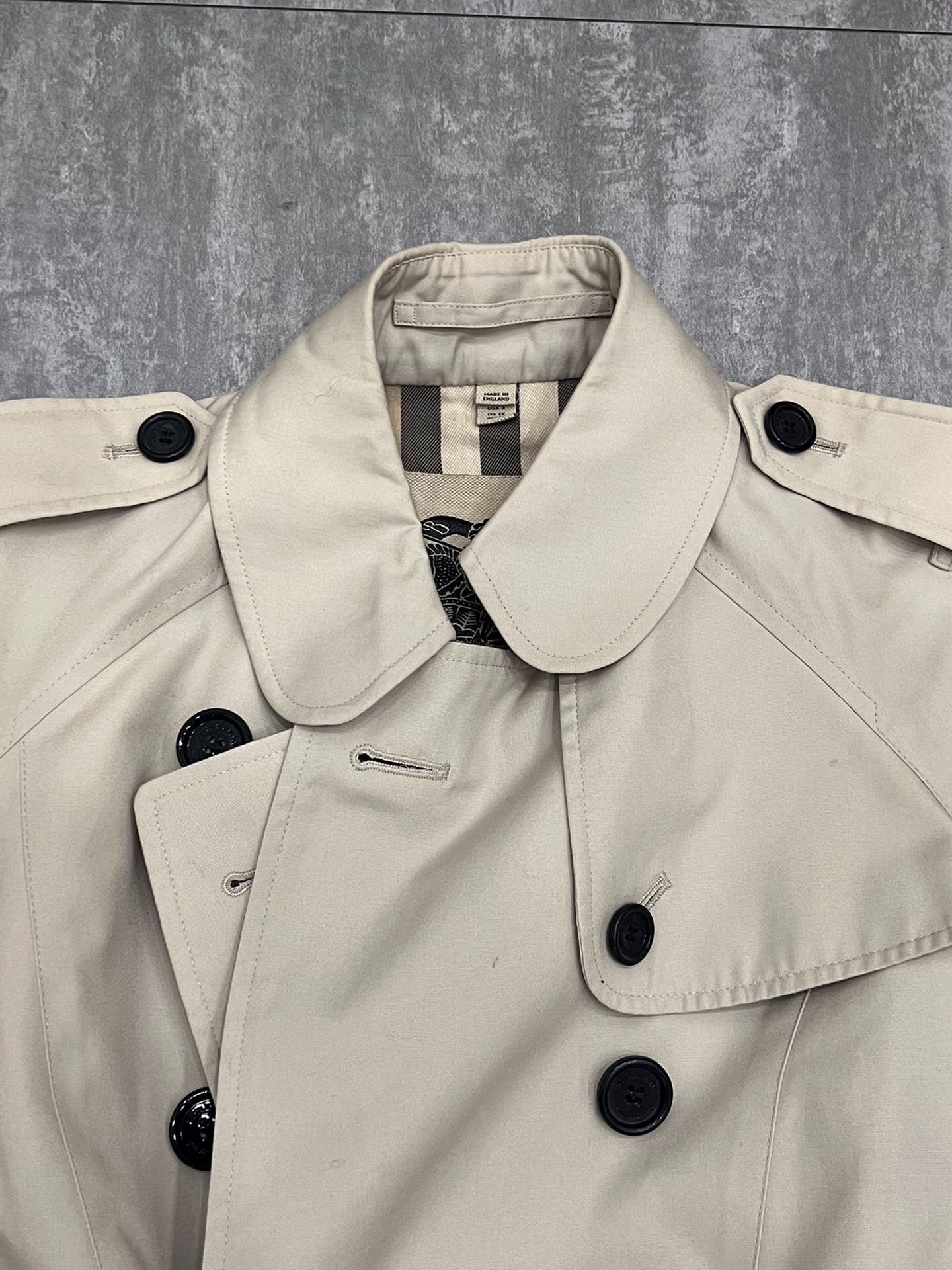 Burberry Burberry Cropped White Coat S Women Size S / US 4 / IT 40 - 3 Thumbnail