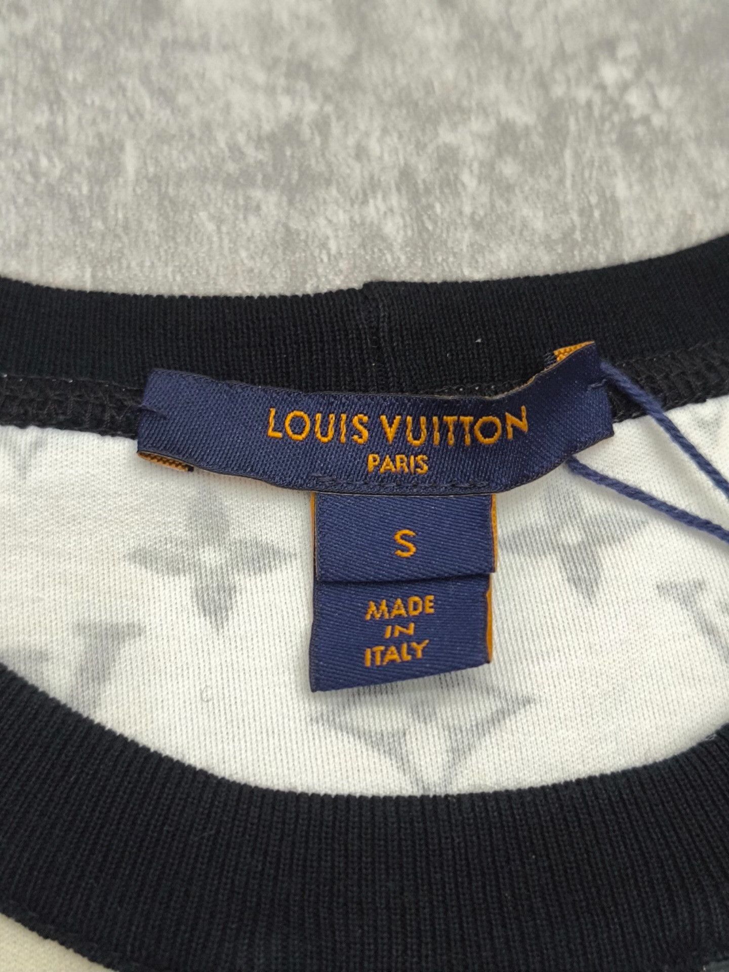 Louis Vuitton Louis Vuitton T-Shirt S Women Size S / US 4 / IT 40 - 4 Thumbnail