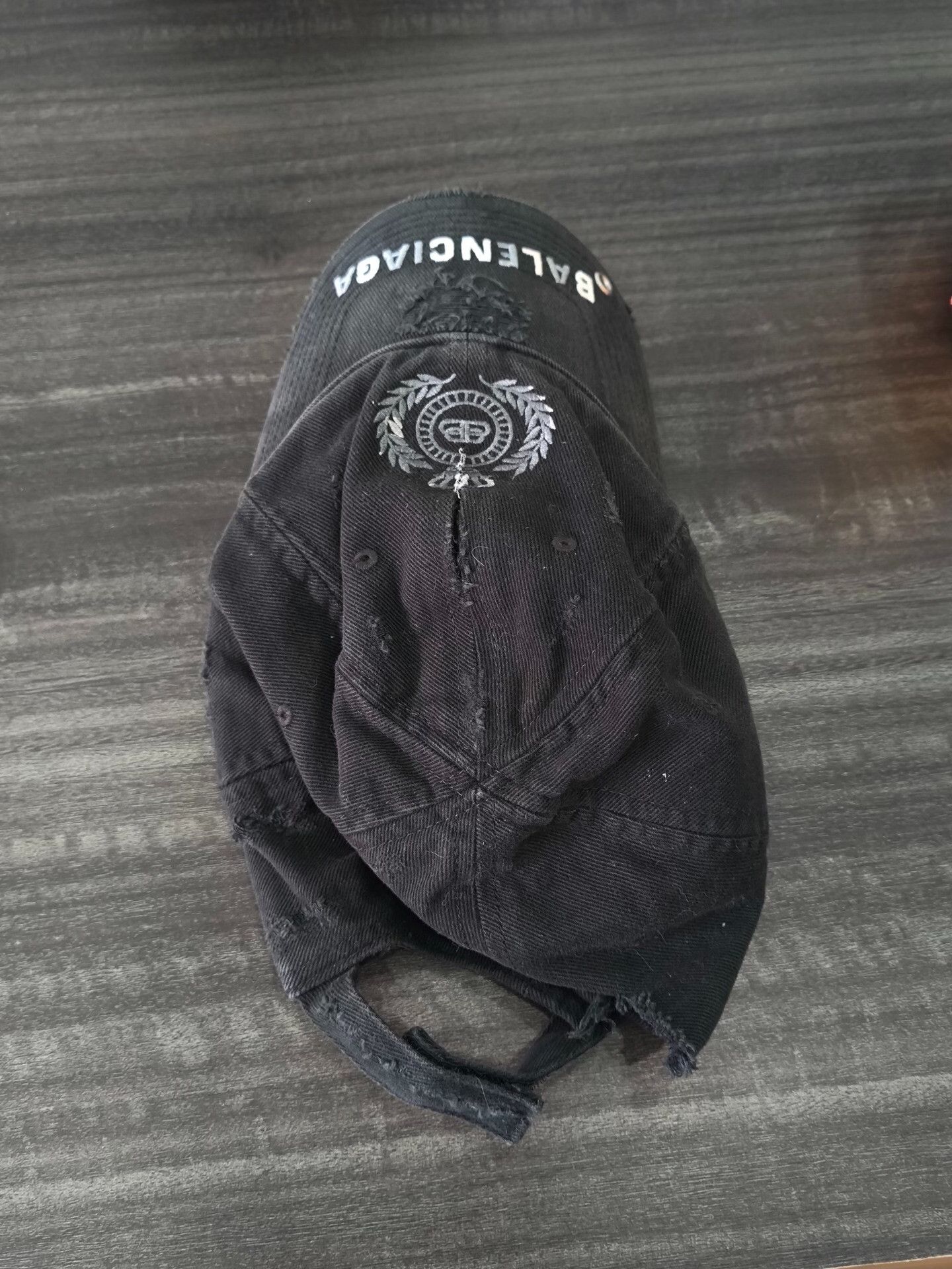 Balenciaga Balenciaga Distressed Black Hat one size Men Size ONE SIZE - 2 Thumbnail