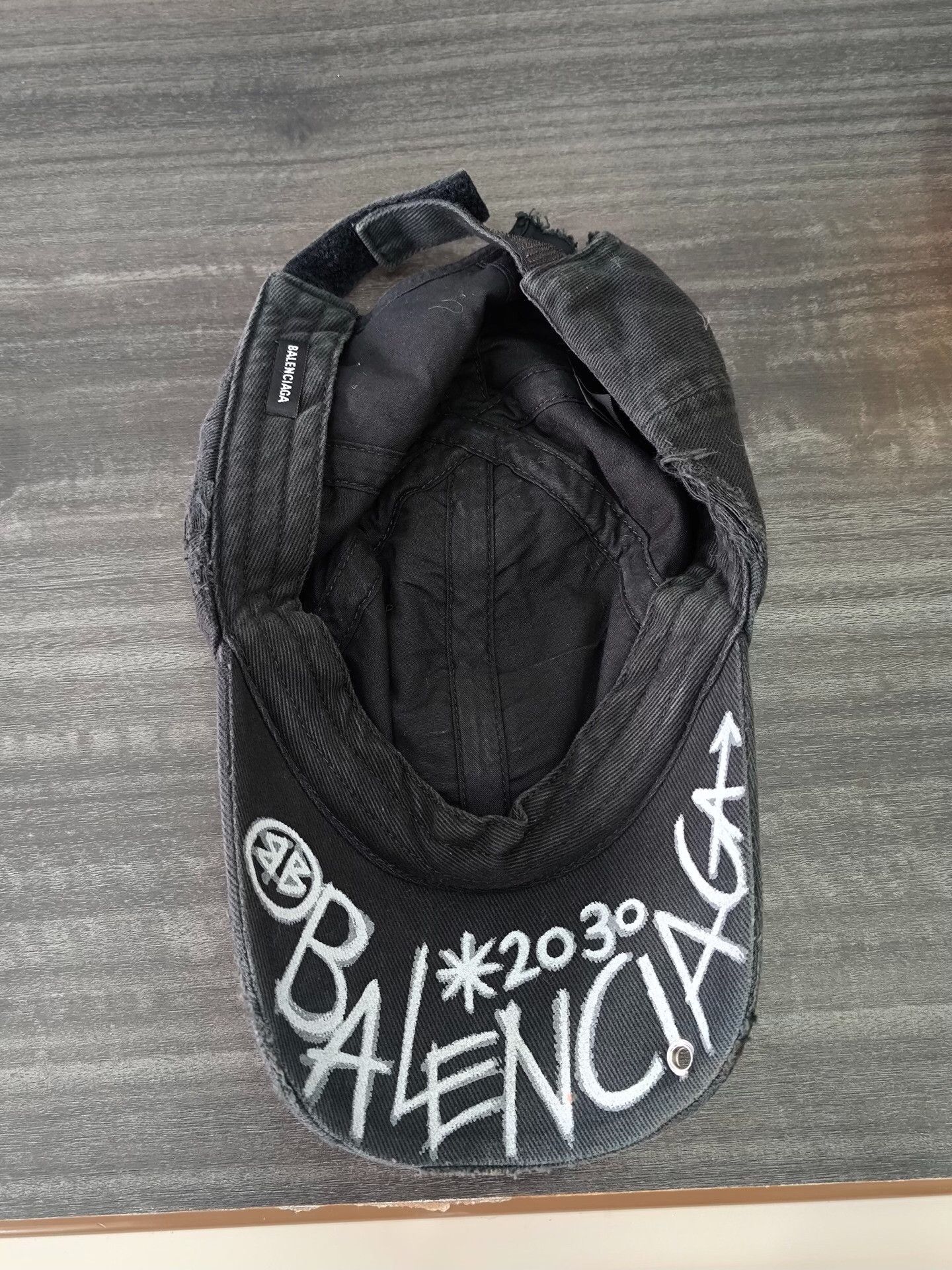 Balenciaga Balenciaga Distressed Black Hat one size Men Size ONE SIZE - 3 Thumbnail