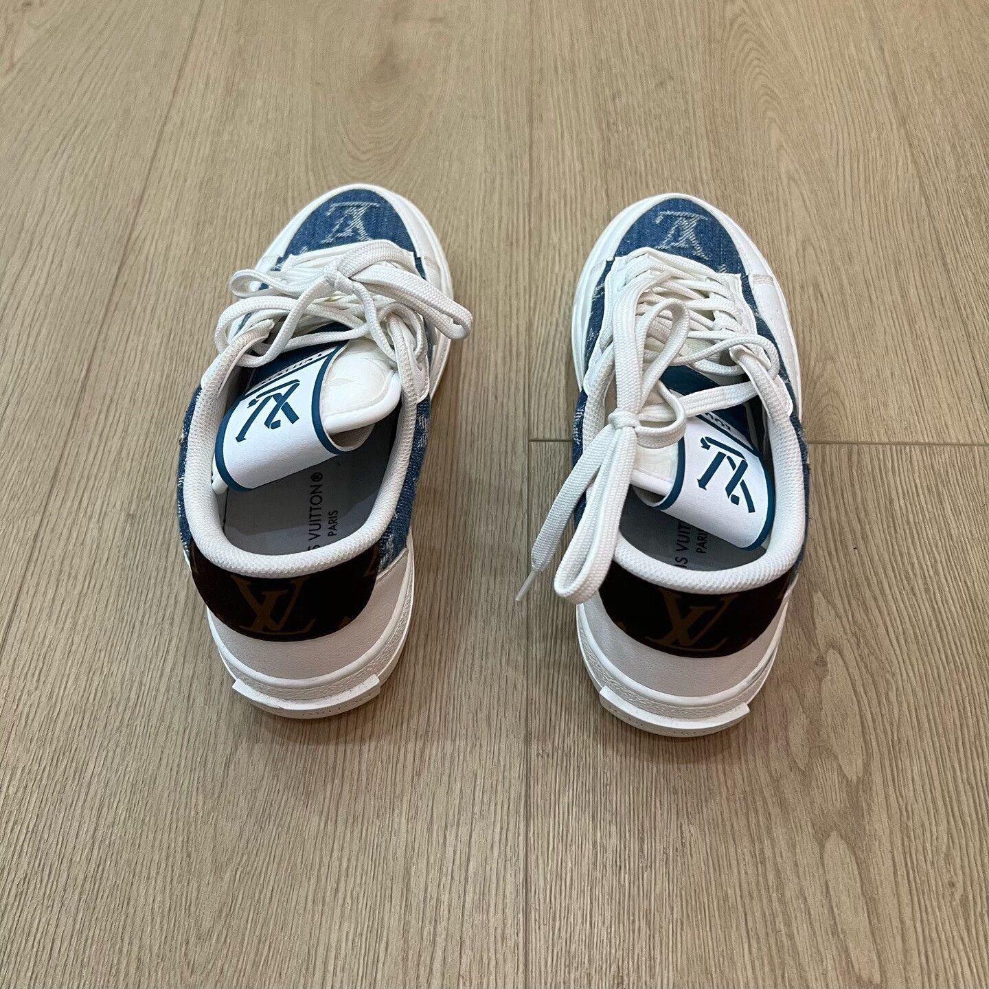 Louis Vuitton Louis Vuitton Denim Blue Lowtop Sneakers us_5 Women Size US 5 / IT 35 - 5 Thumbnail