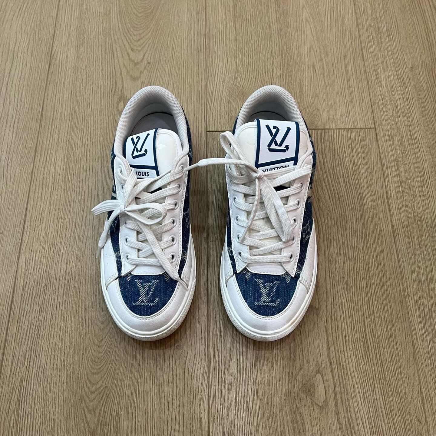 Louis Vuitton Louis Vuitton Denim Blue Lowtop Sneakers us_5 Women Size US 5 / IT 35 - 2 Thumbnail