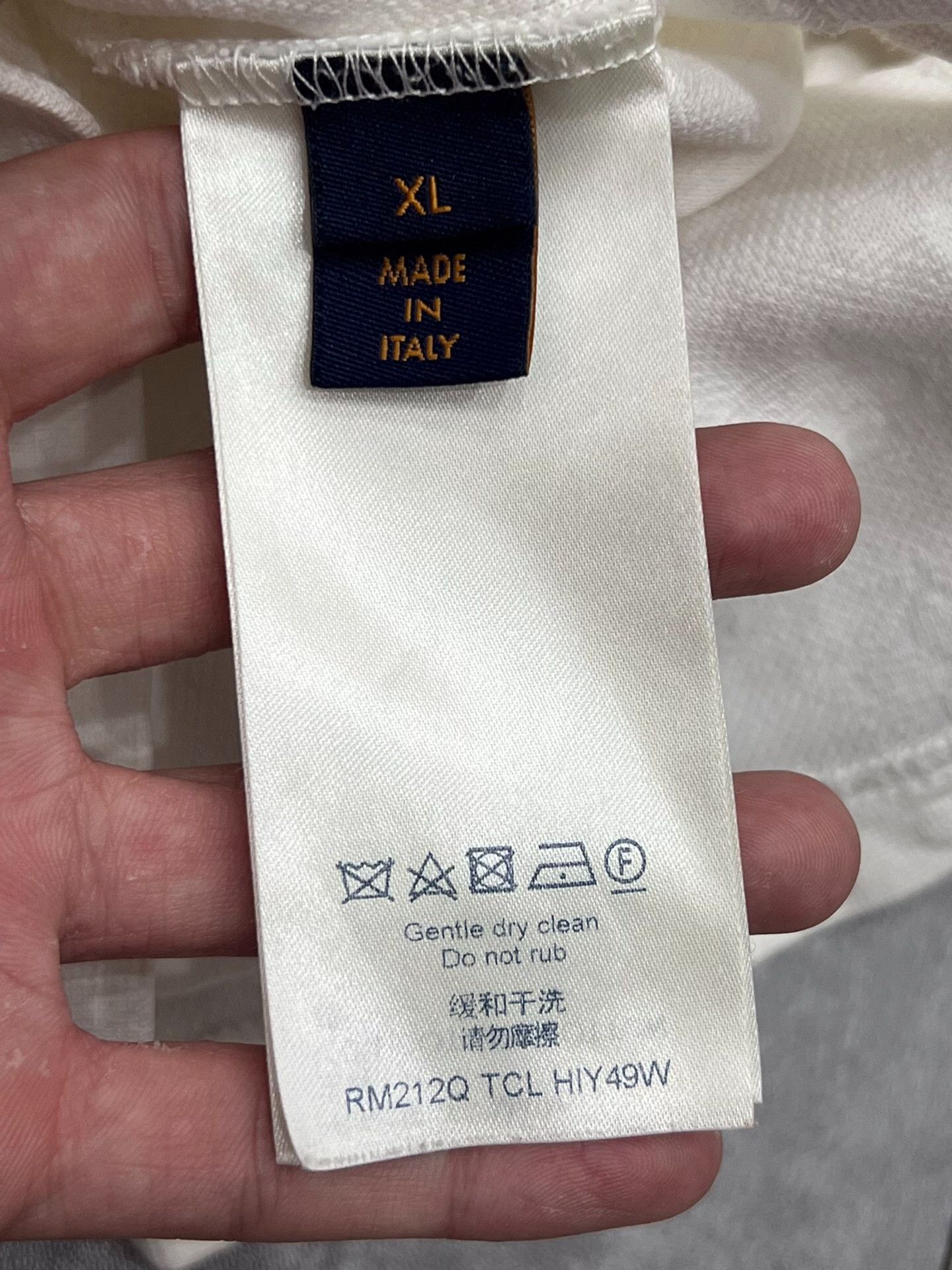 Louis Vuitton Louis Vuitton White T-Shirt xl Men Size US XL / EU 56 / 4 - 5 Thumbnail