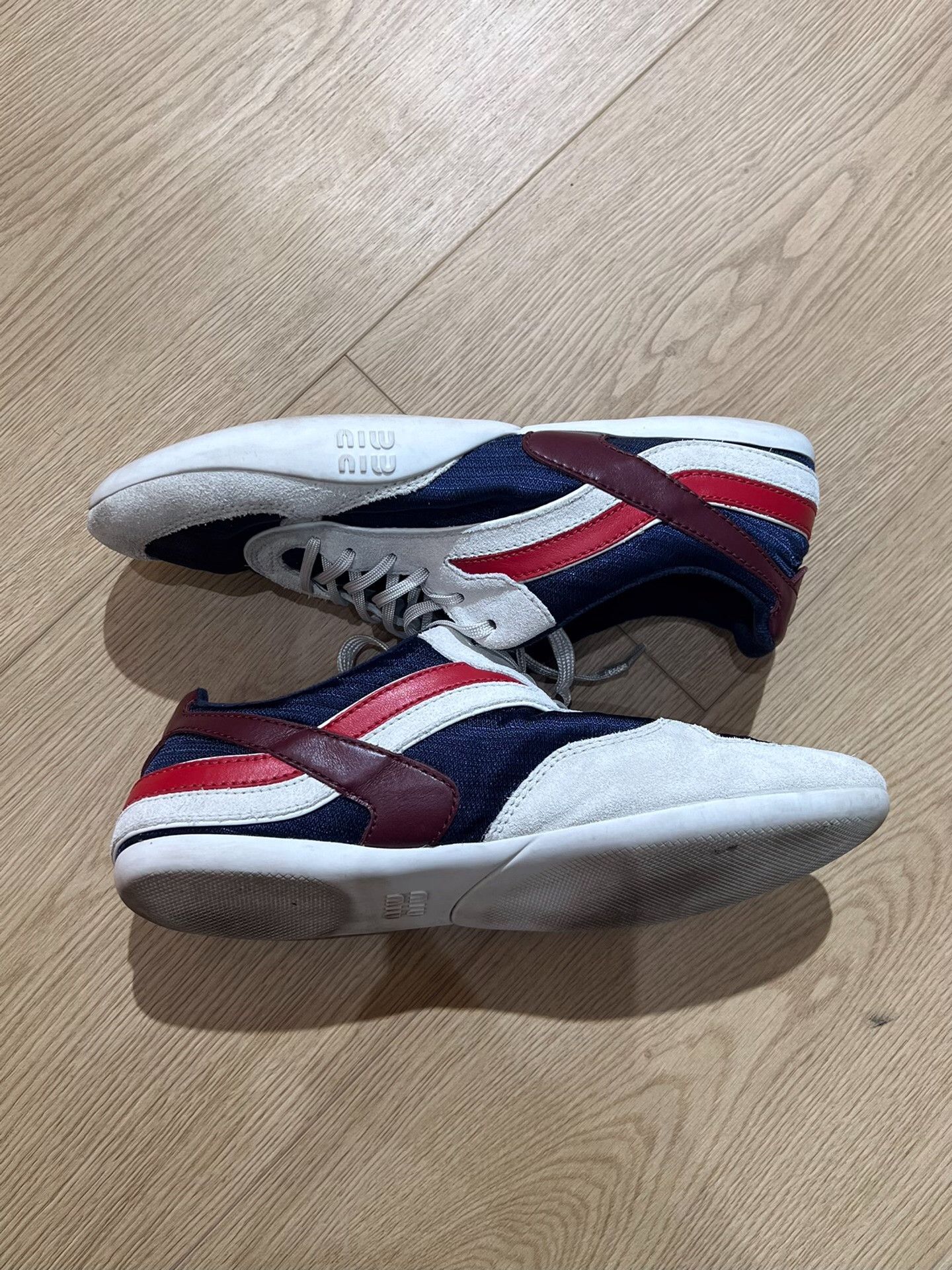 Miu Miu Miu Miu Lowtop Sneakers us_7-5 Women Size US 7.5 / IT 37.5 - 4 Thumbnail