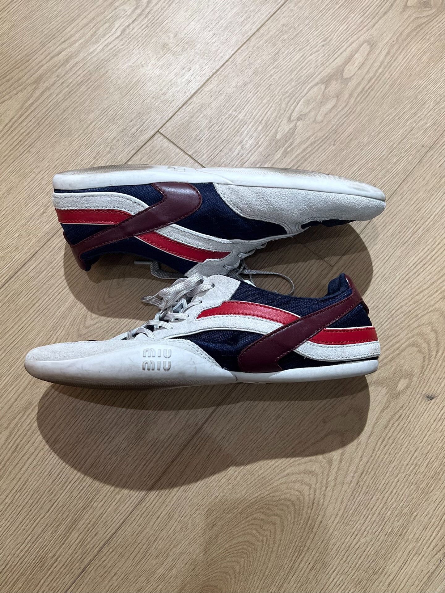 Miu Miu Miu Miu Lowtop Sneakers us_7-5 Women Size US 7.5 / IT 37.5 - 3 Thumbnail